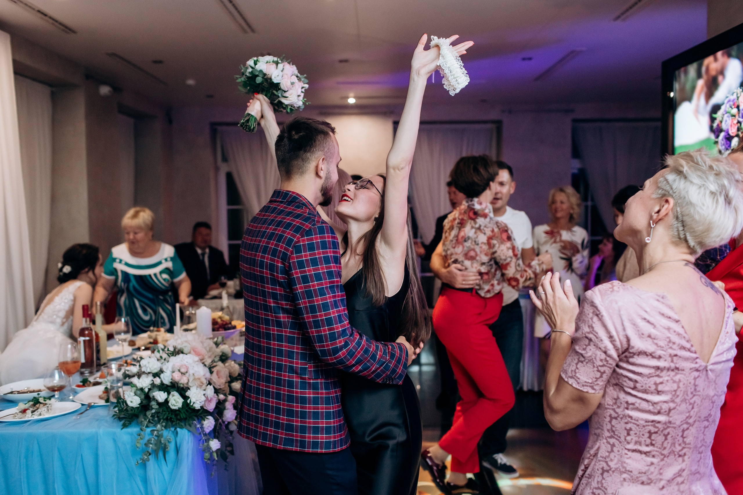 Свадебная фотосессия в Петергофе. Свадебный фотограф в Санкт-Петербурге и Петергофе Андрей Заяц