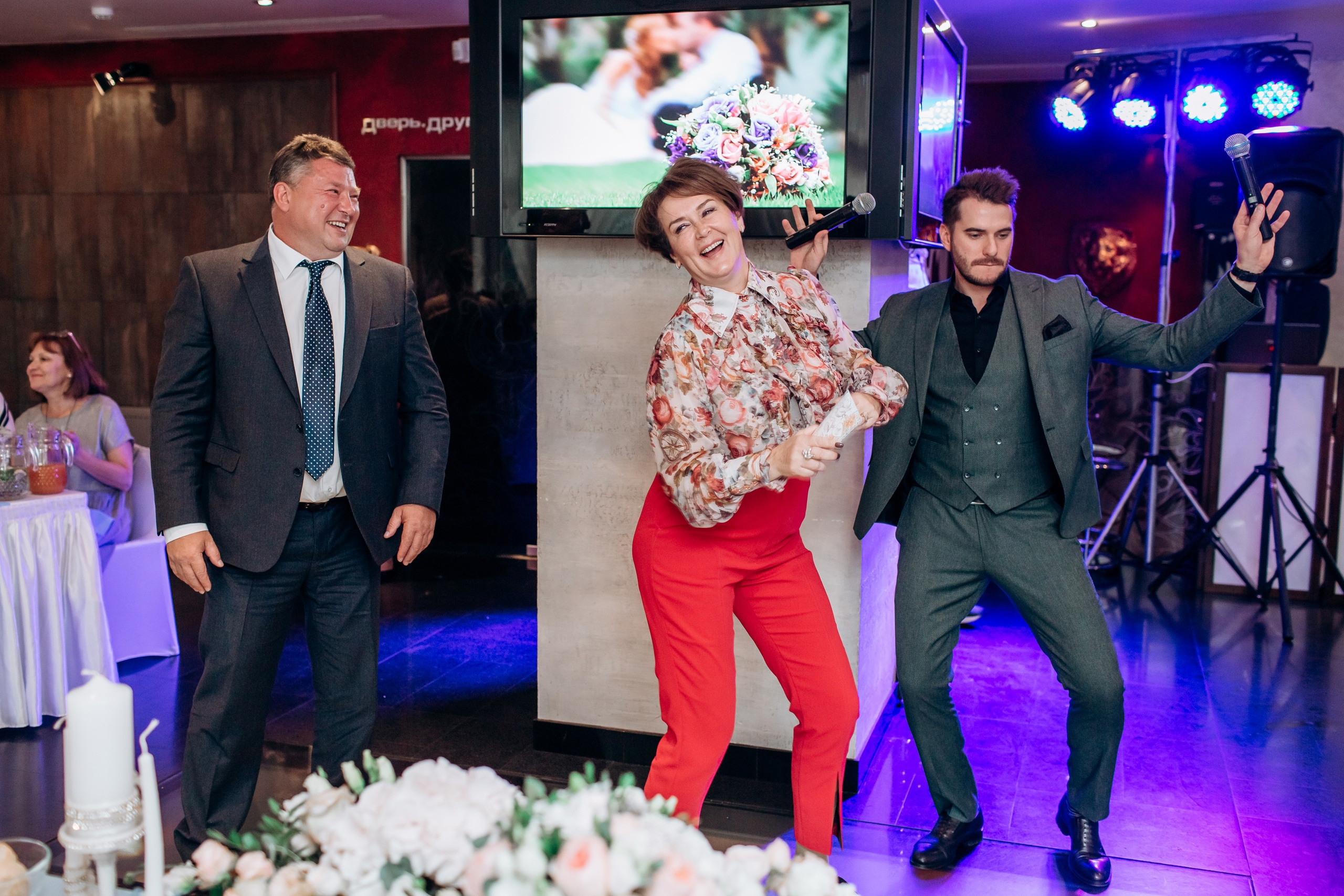 Свадебная фотосессия в Петергофе. Свадебный фотограф в Санкт-Петербурге и Петергофе Андрей Заяц