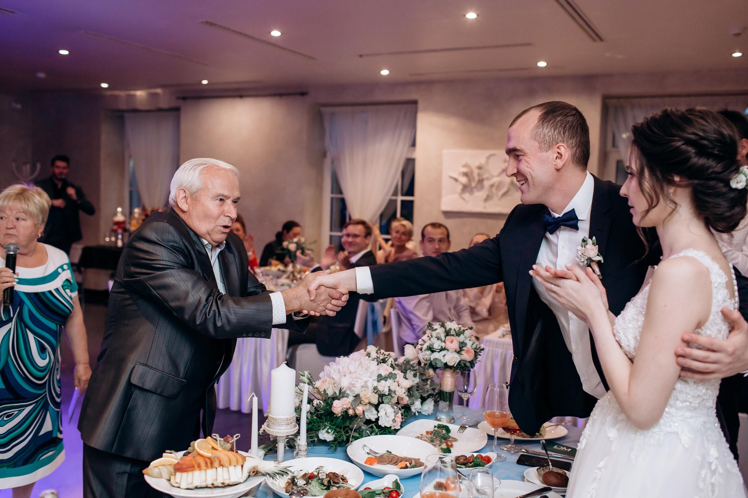 Свадебная фотосессия в Петергофе. Свадебный фотограф в Санкт-Петербурге и Петергофе Андрей Заяц