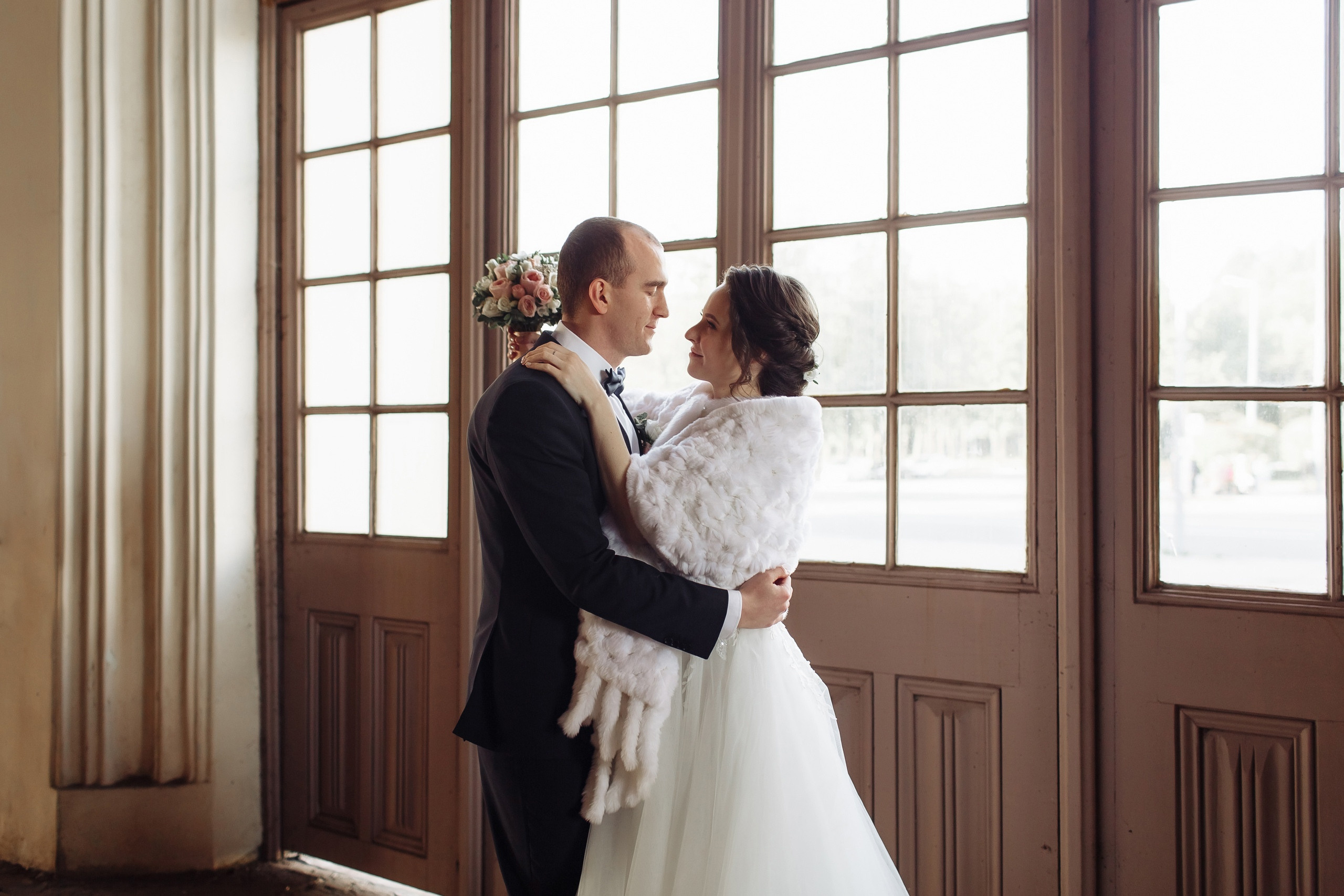 Свадебная фотосессия в Петергофе. Свадебный фотограф в Санкт-Петербурге и Петергофе Андрей Заяц