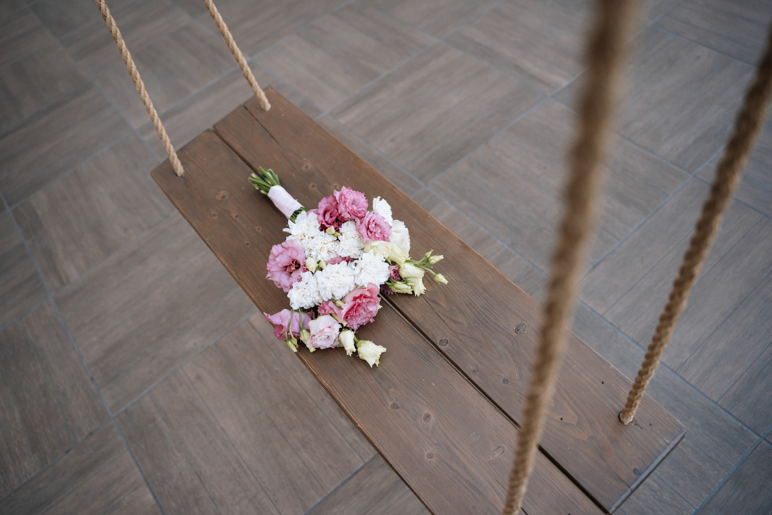 Альбина и Всеволод — Дом на горе. Репортажный (Event) фотограф в Барнауле | Даниил Маркин | Качество и вайб