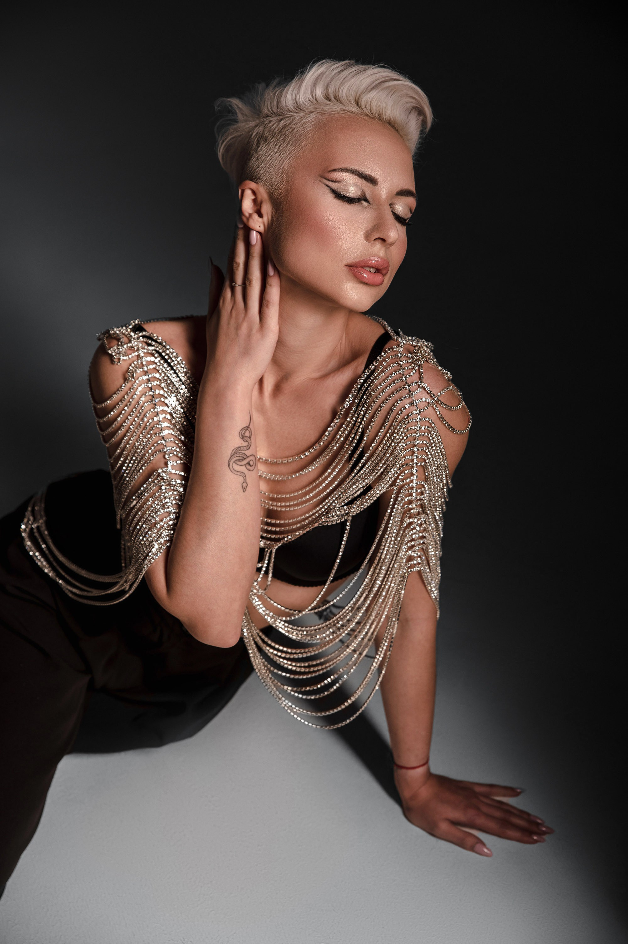 Портретная фотосъёмка в студии Тулы. Предметный и портретный фотограф в Туле. Юлия Даниленко