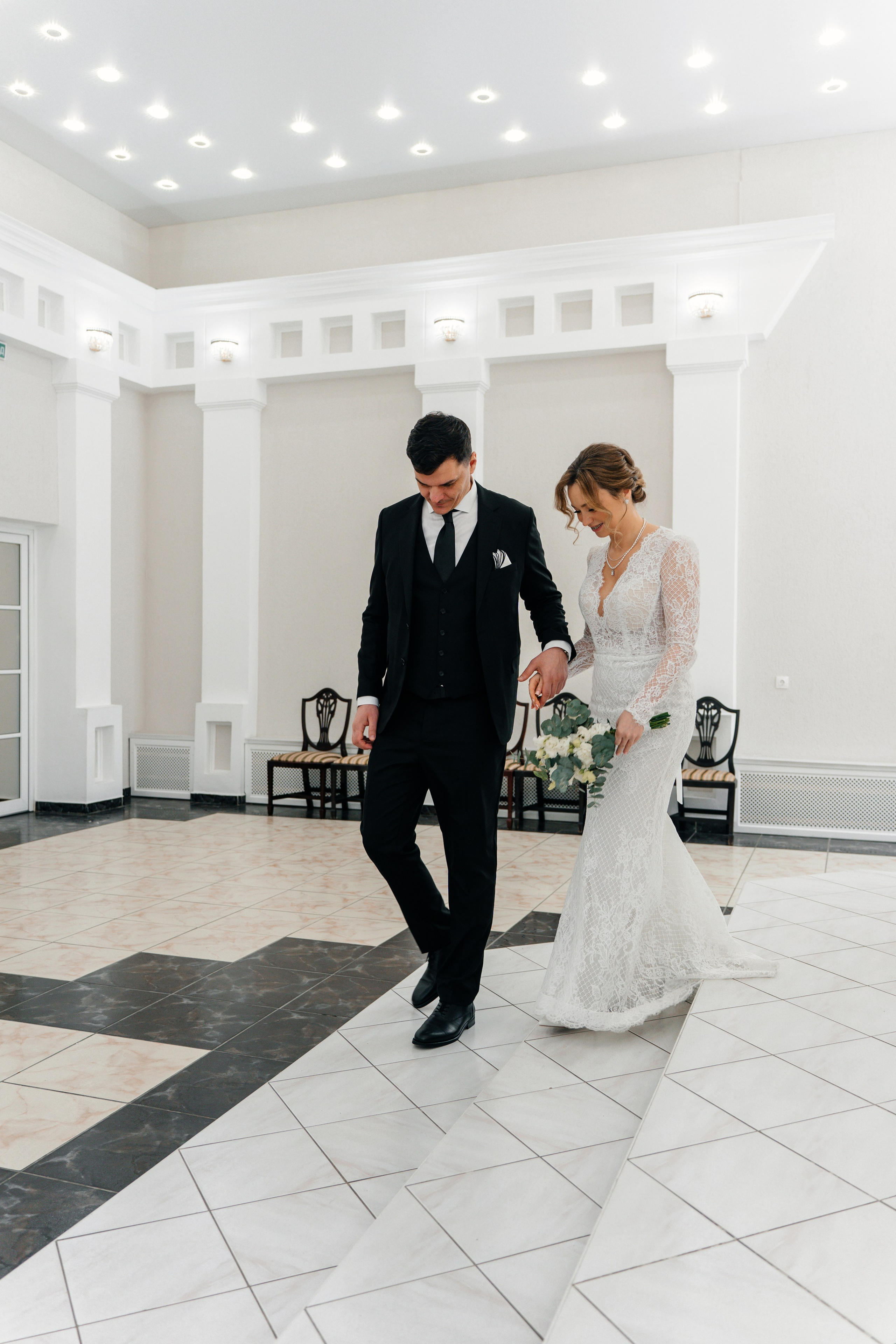 ЗАГС Октябрьского района (большой зал). Ваш семейный фотограф в Минске — Вика Трегубова