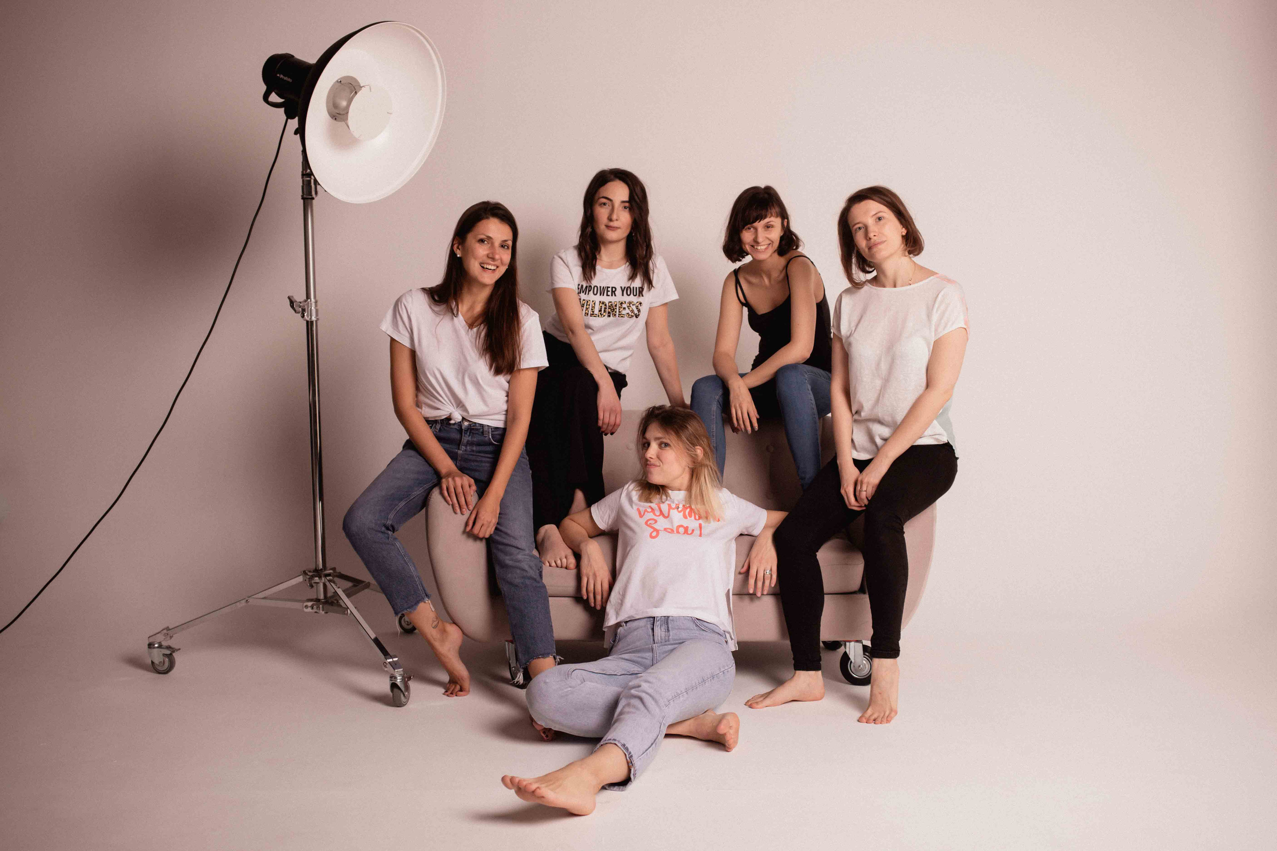 Пижамный девичник по-английски. Семейный фотограф в Москве