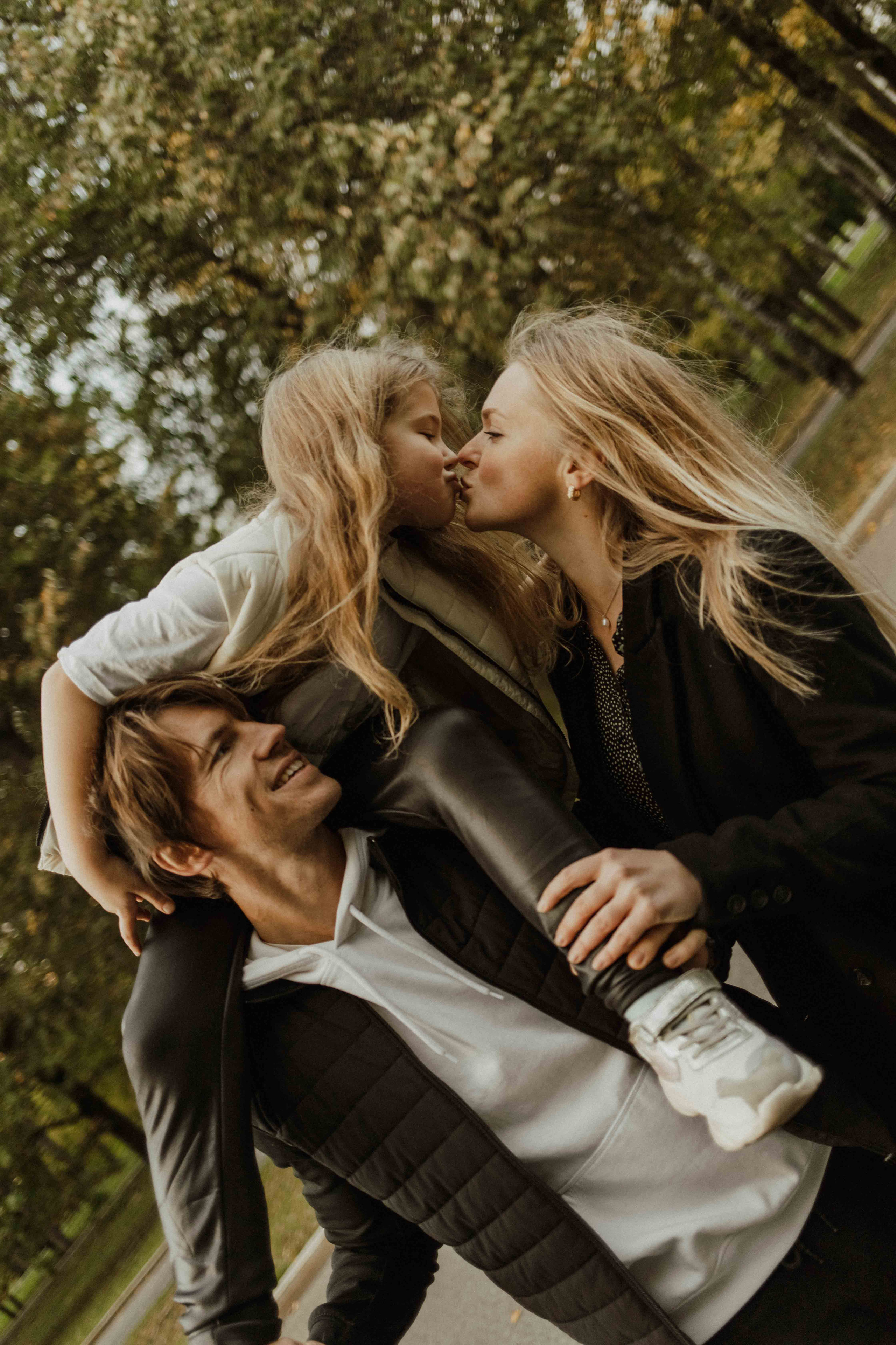 Надежда, Дмитрий и Ева. Семейный фотограф в Москве