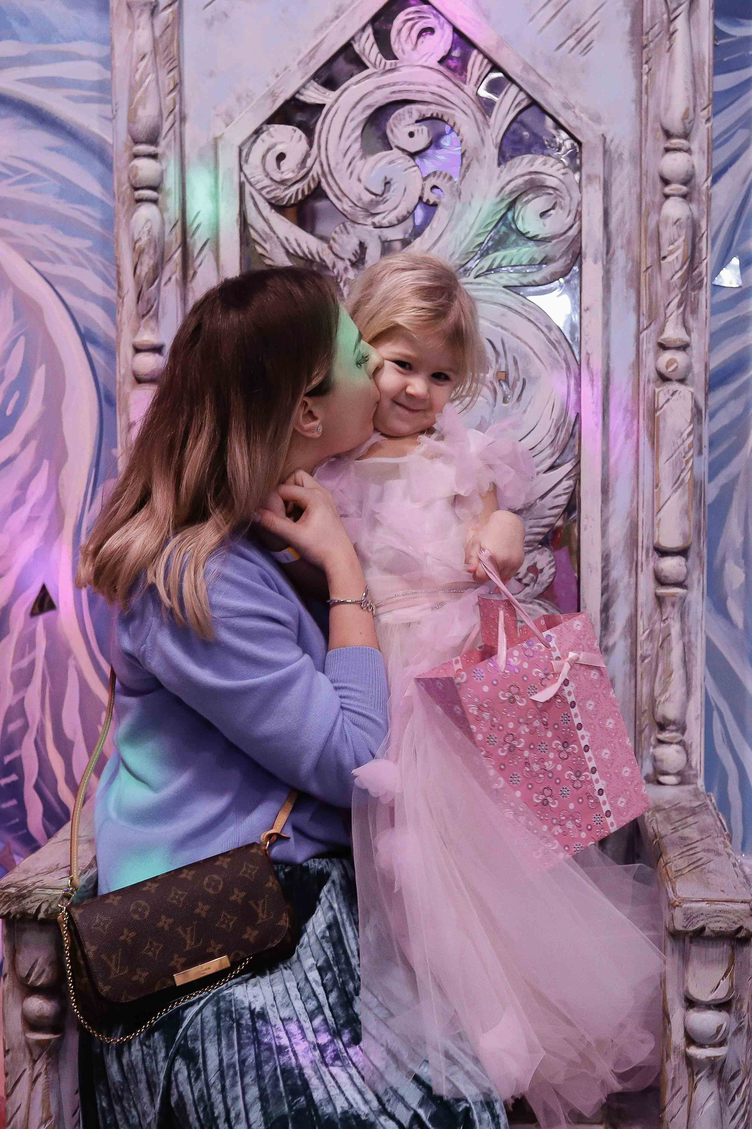 В гостях у сказки. Лиоре 3 года. Семейный фотограф в Москве