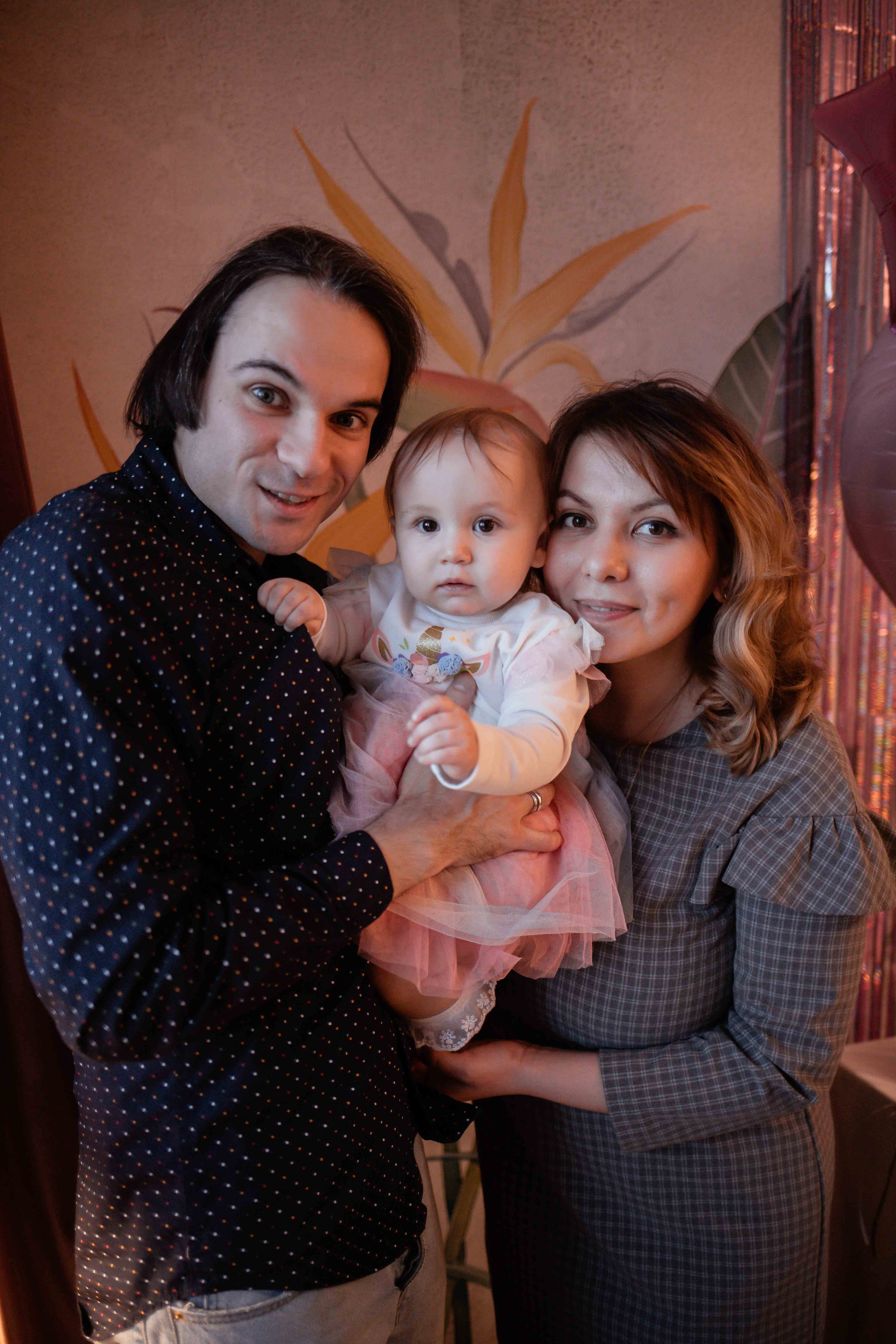 Первый день рождения дома. Семейный фотограф в Москве