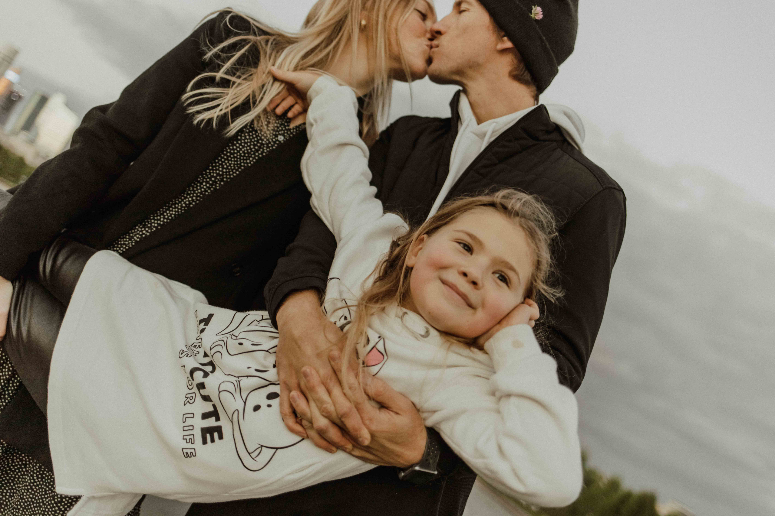 Надежда, Дмитрий и Ева. Семейный фотограф в Москве