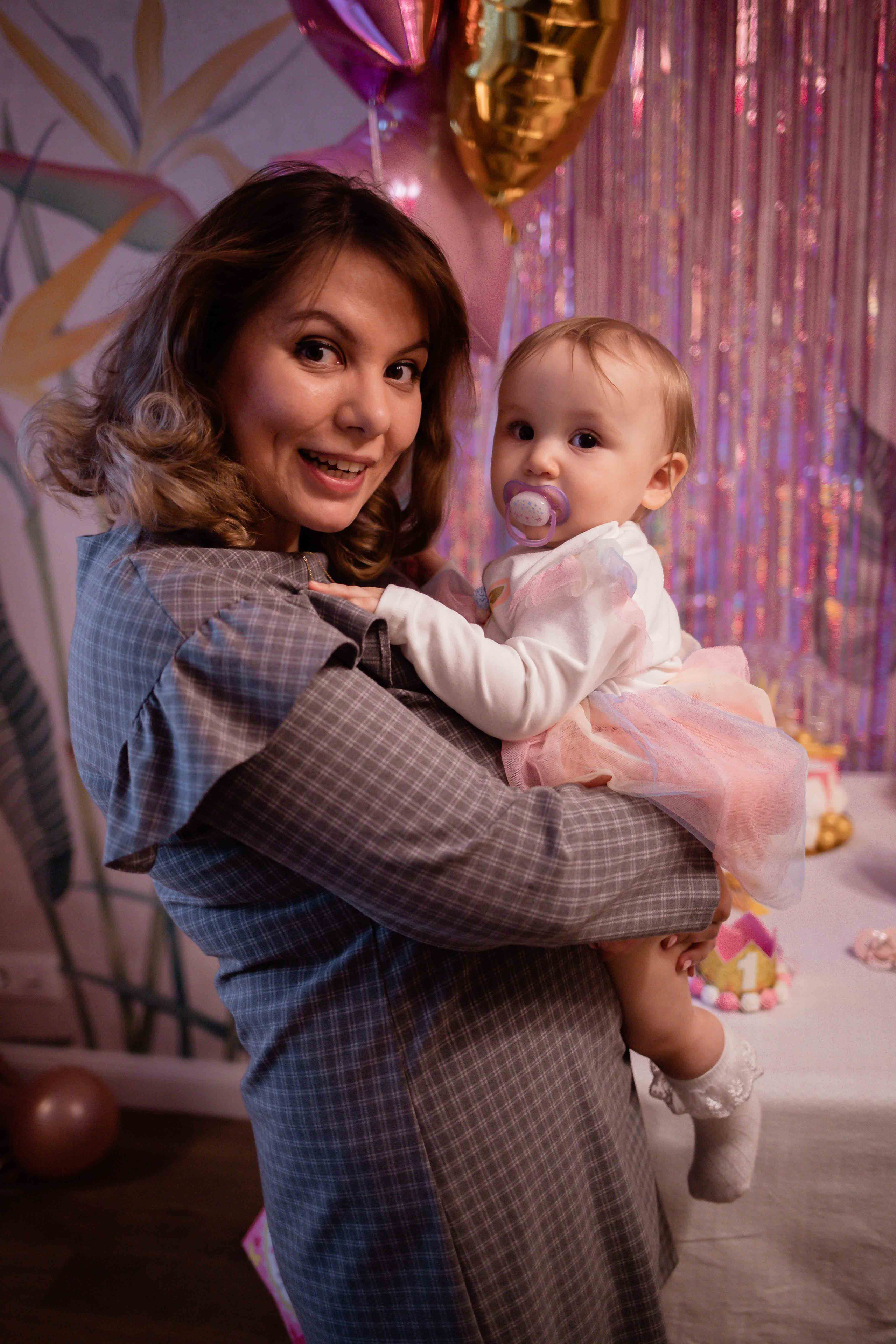 Первый день рождения дома. Семейный фотограф в Москве