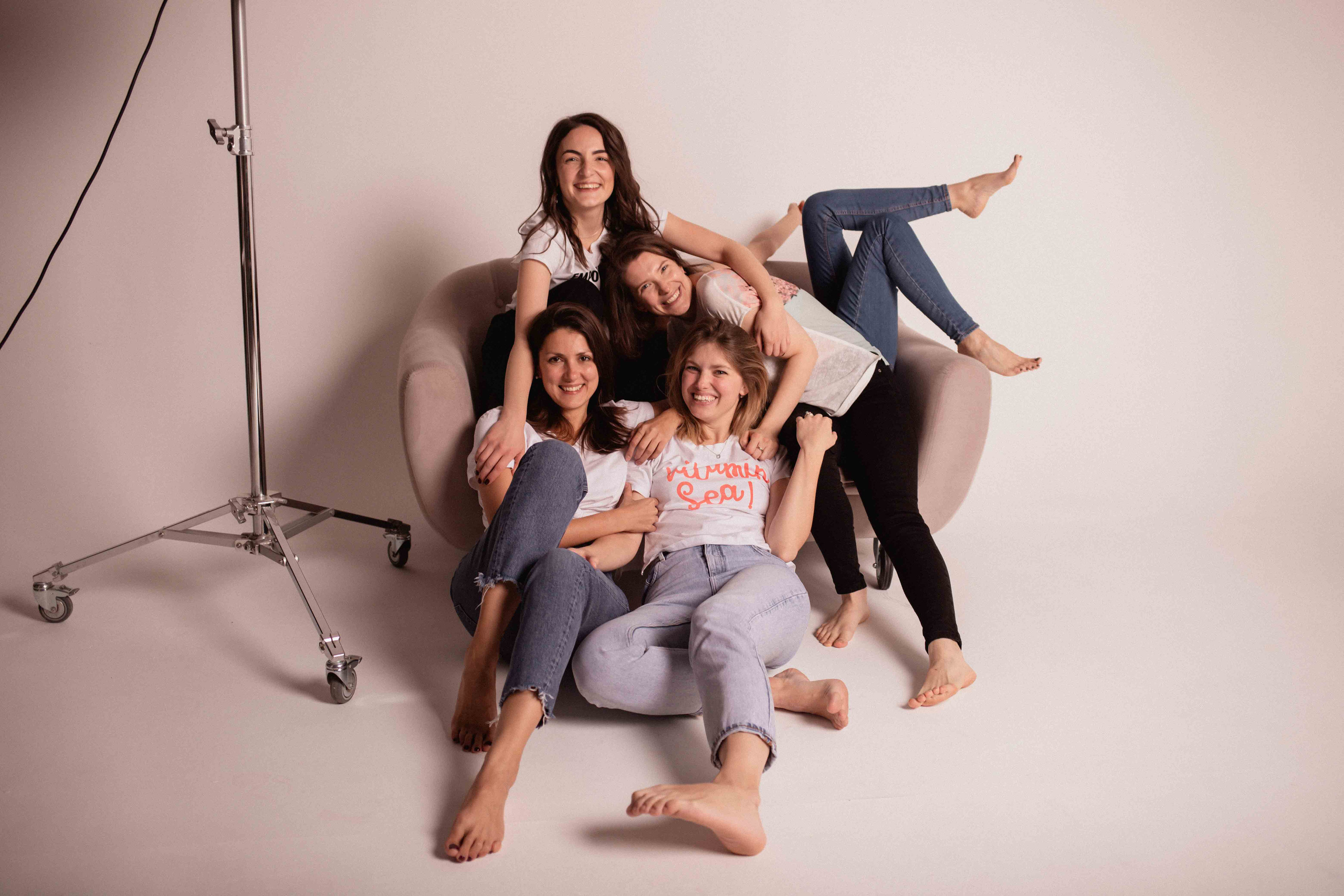 Пижамный девичник по-английски. Семейный фотограф в Москве