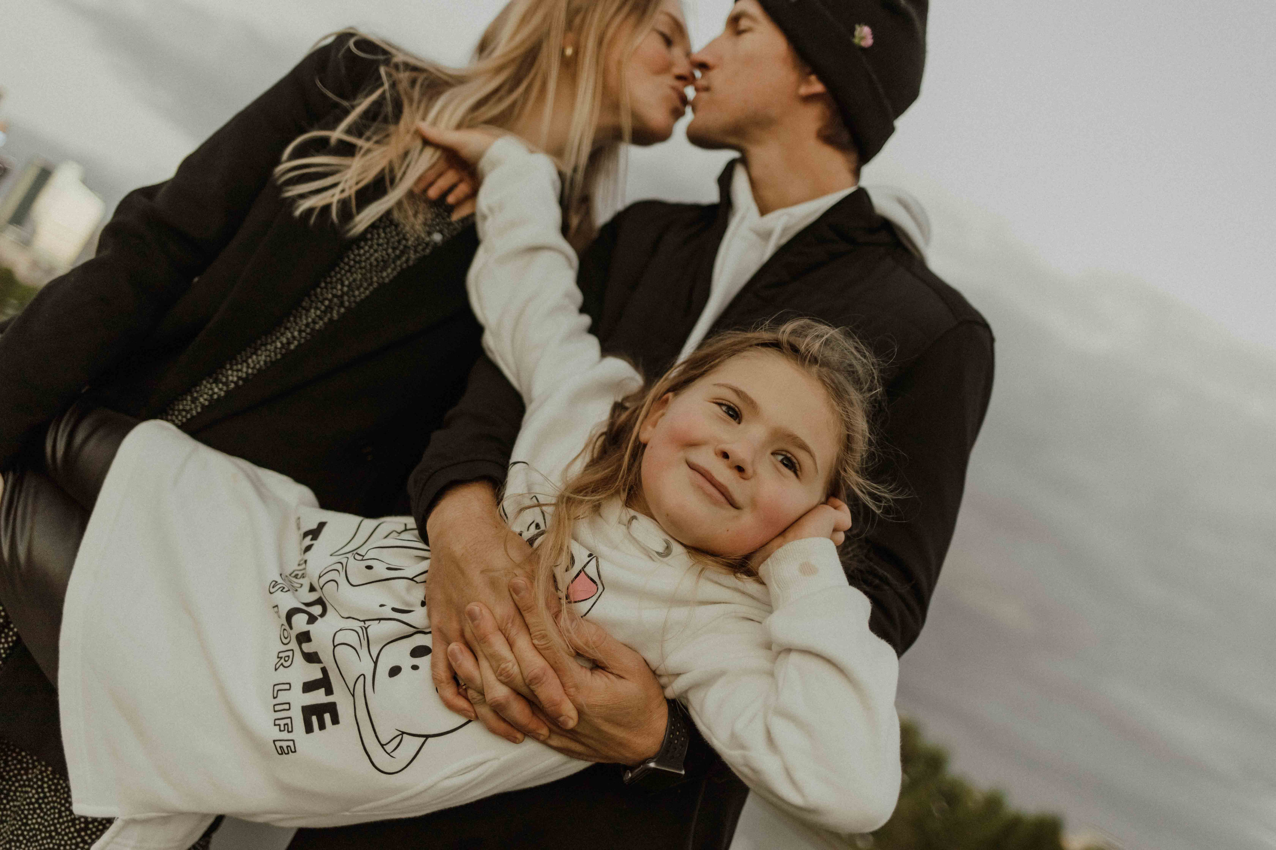 Надежда, Дмитрий и Ева. Семейный фотограф в Москве