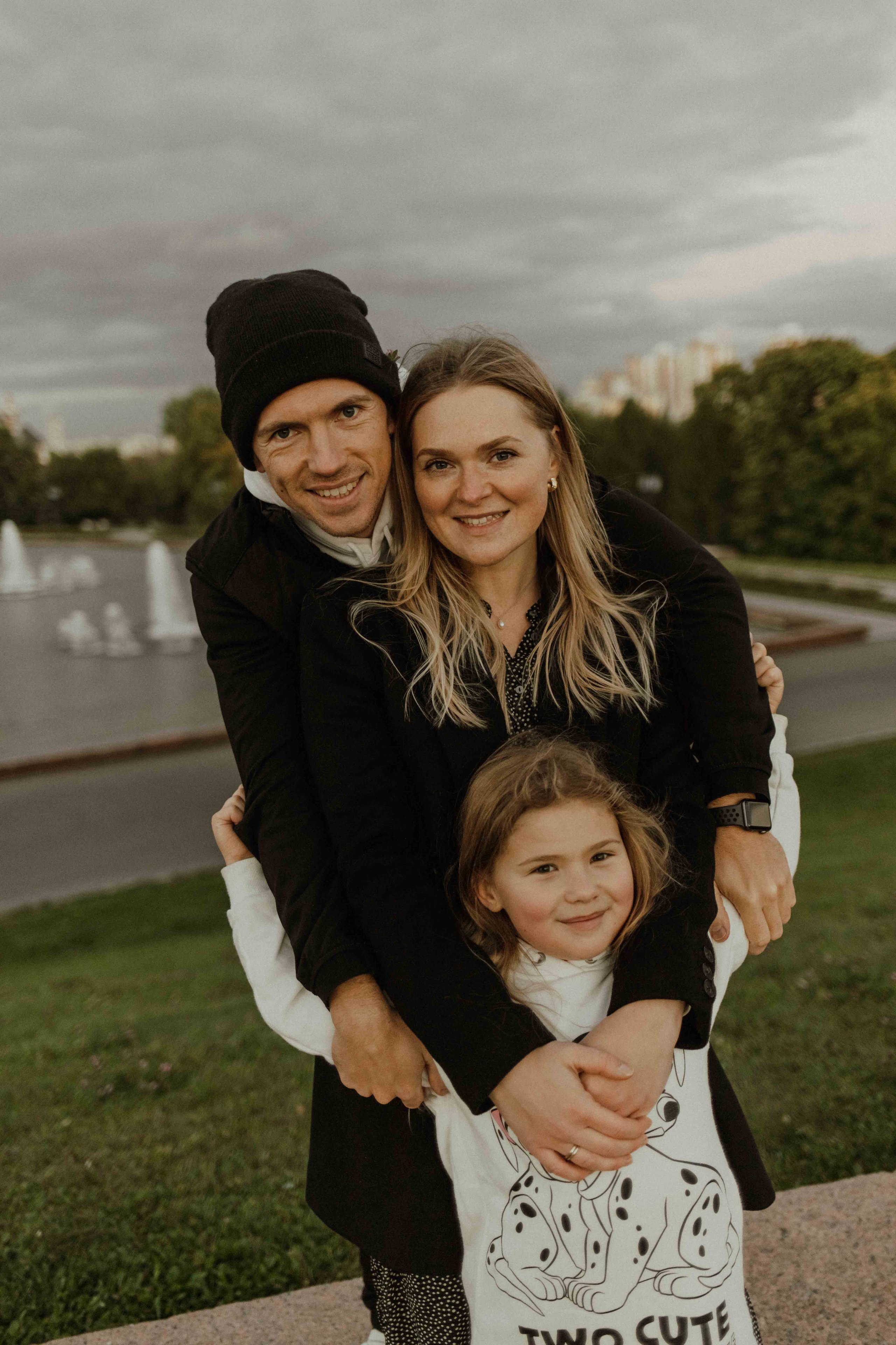 Надежда, Дмитрий и Ева. Семейный фотограф в Москве