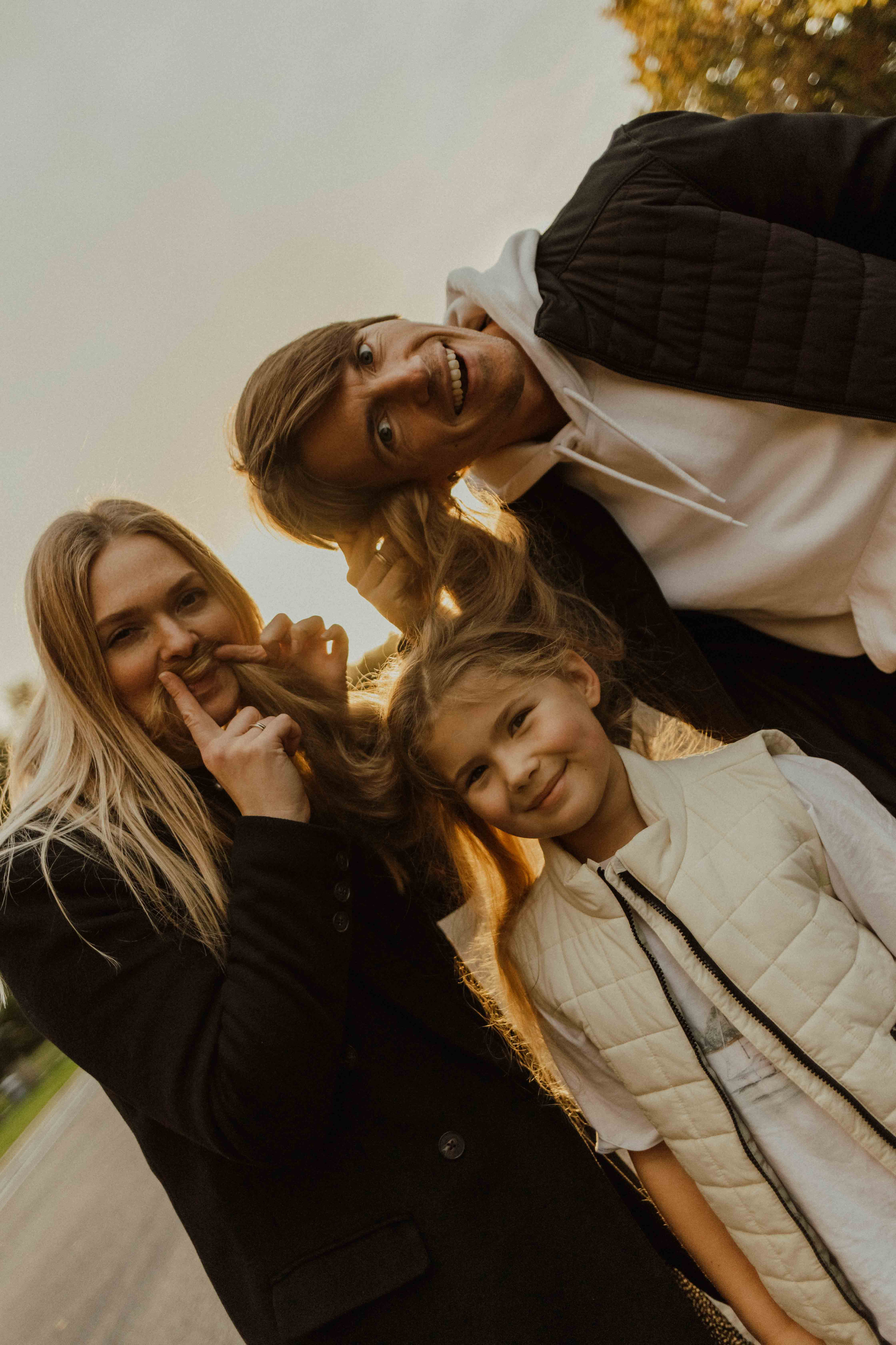 Надежда, Дмитрий и Ева. Семейный фотограф в Москве