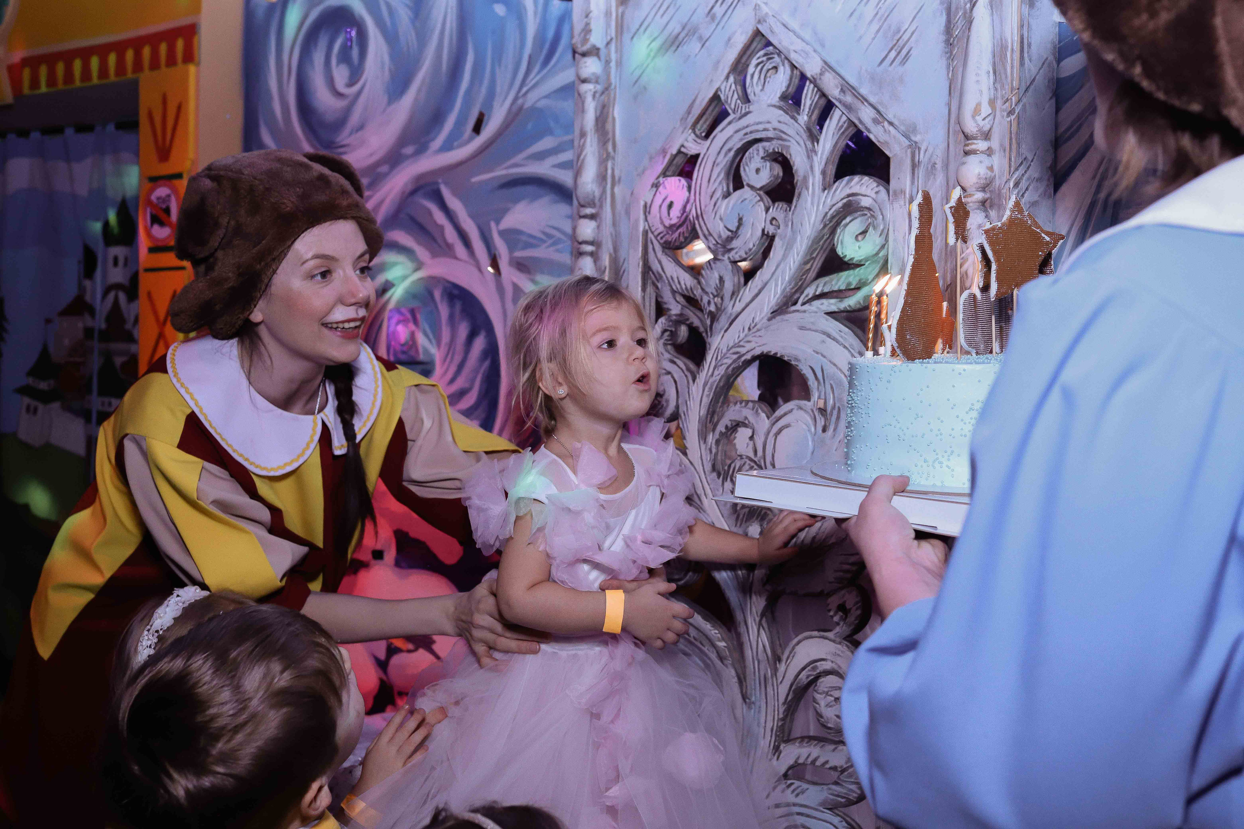 В гостях у сказки. Лиоре 3 года. Семейный фотограф в Москве