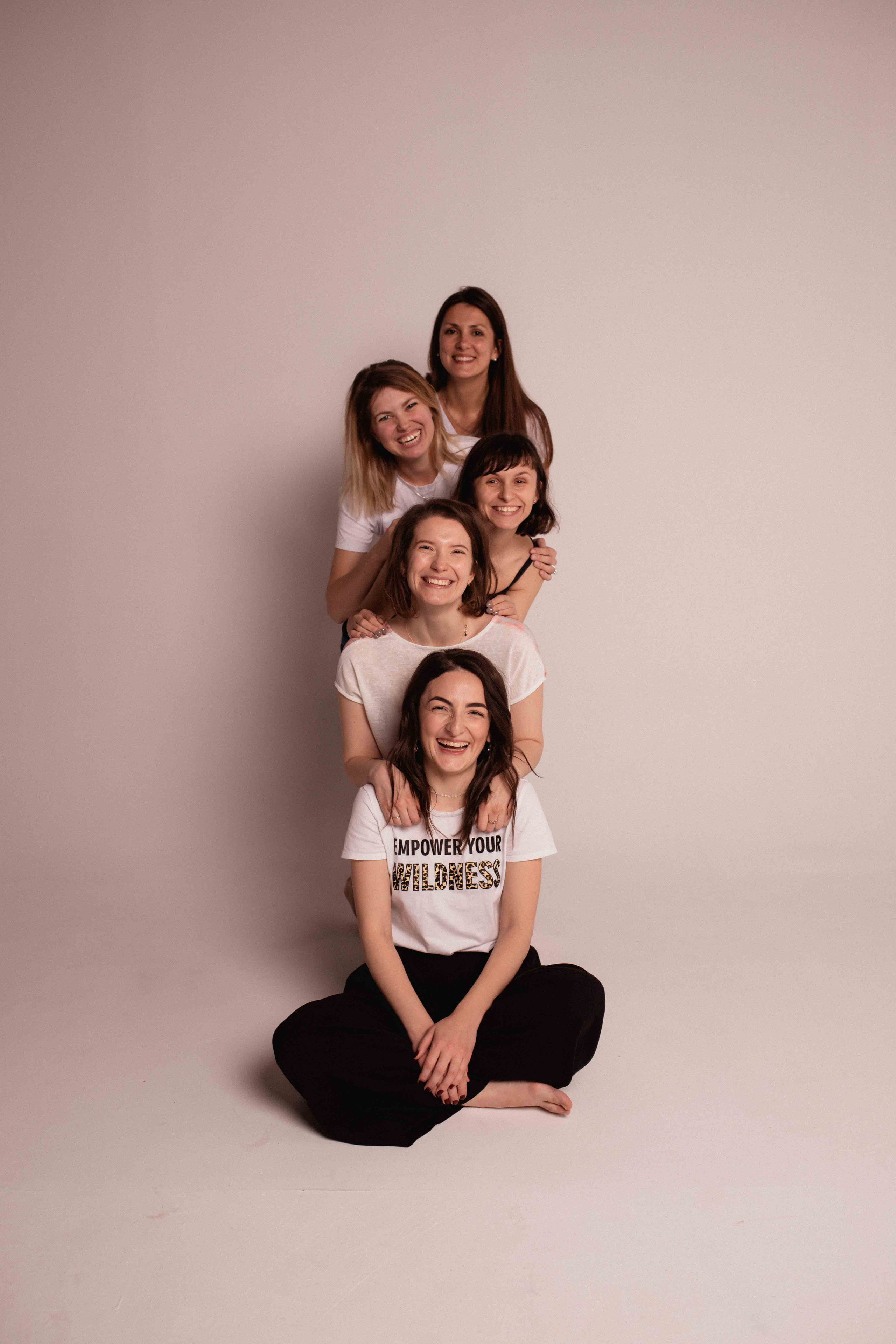 Пижамный девичник по-английски. Семейный фотограф в Москве