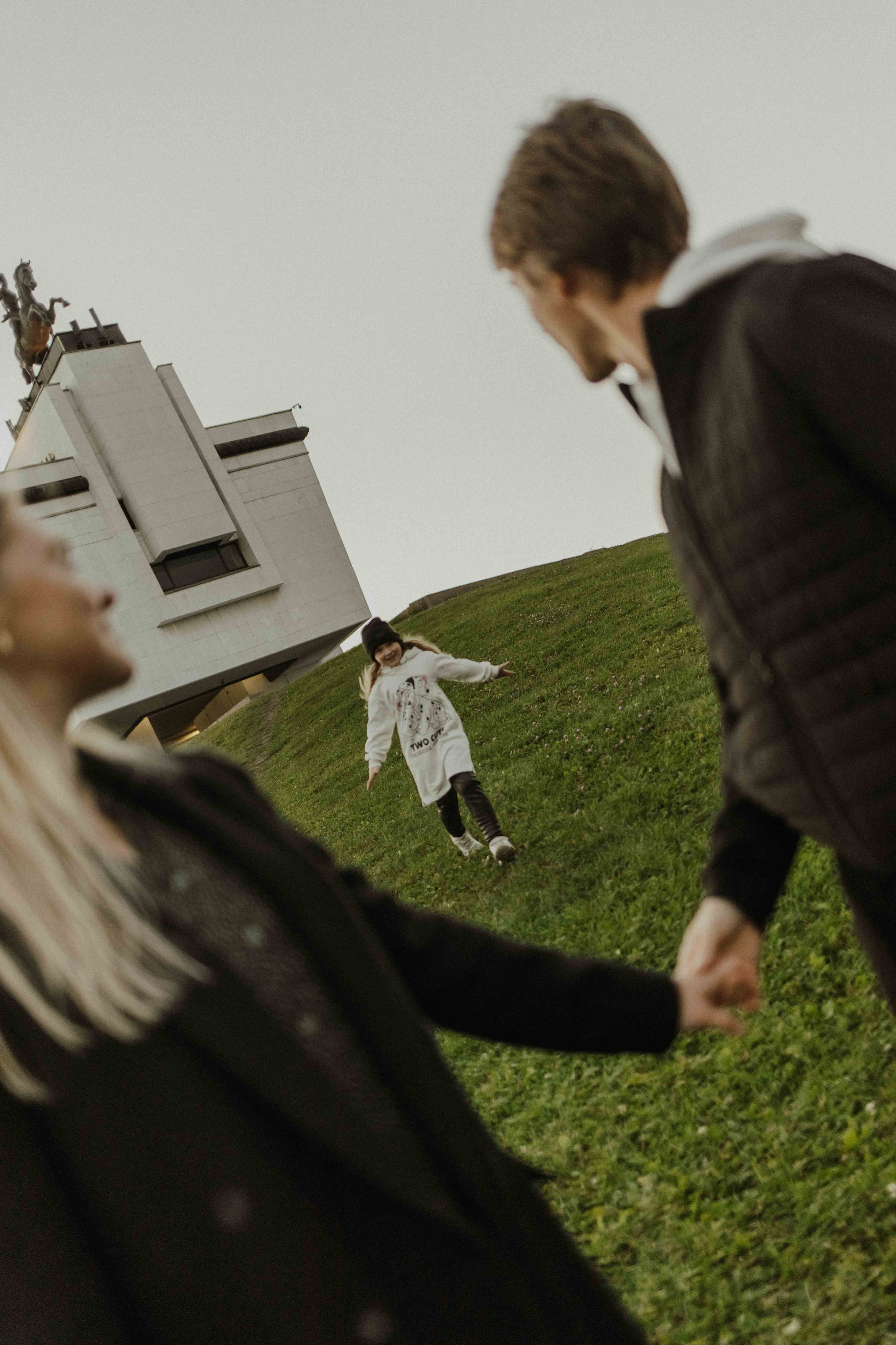 Надежда, Дмитрий и Ева. Семейный фотограф в Москве