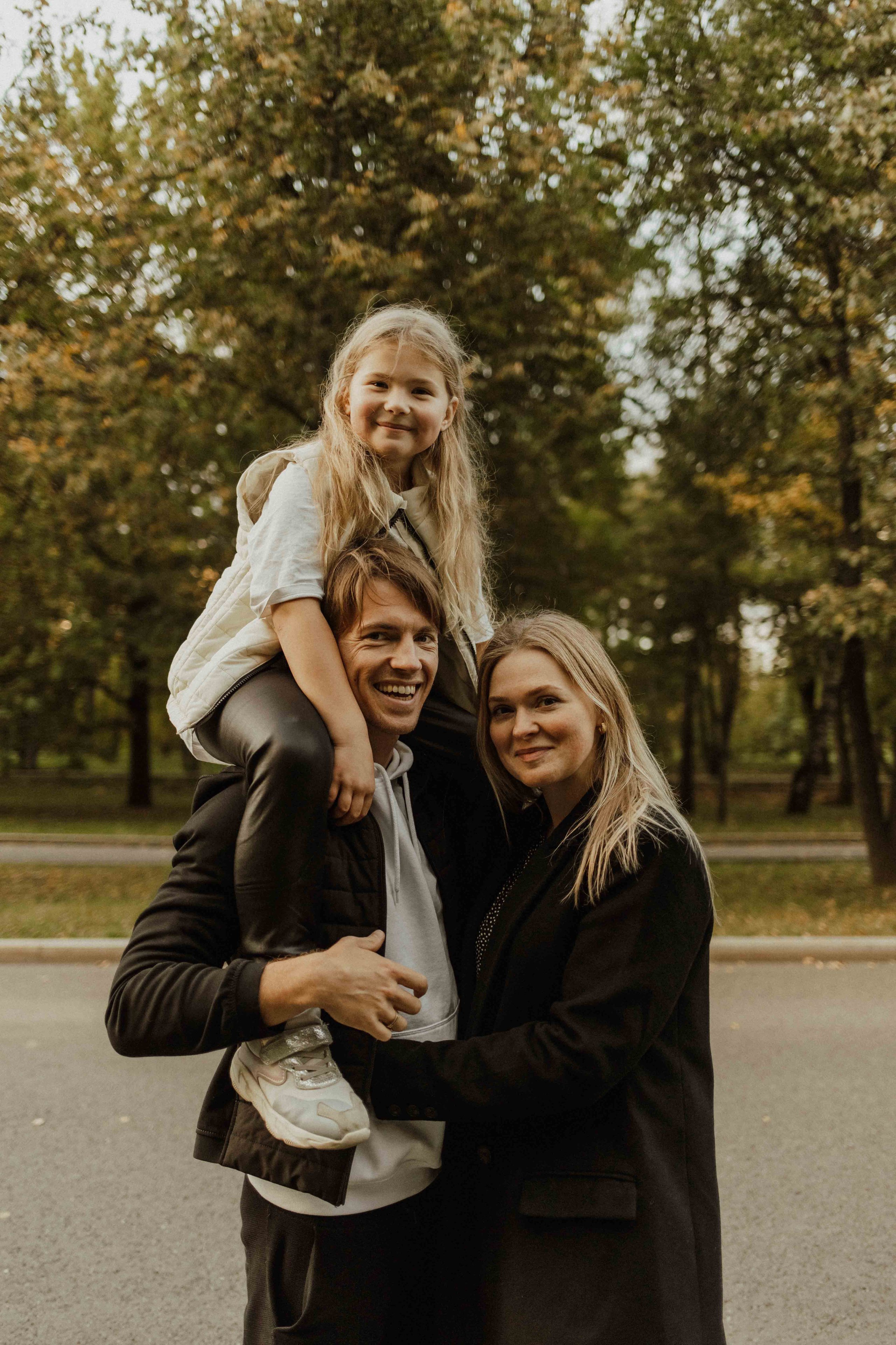 Надежда, Дмитрий и Ева. Семейный фотограф в Москве