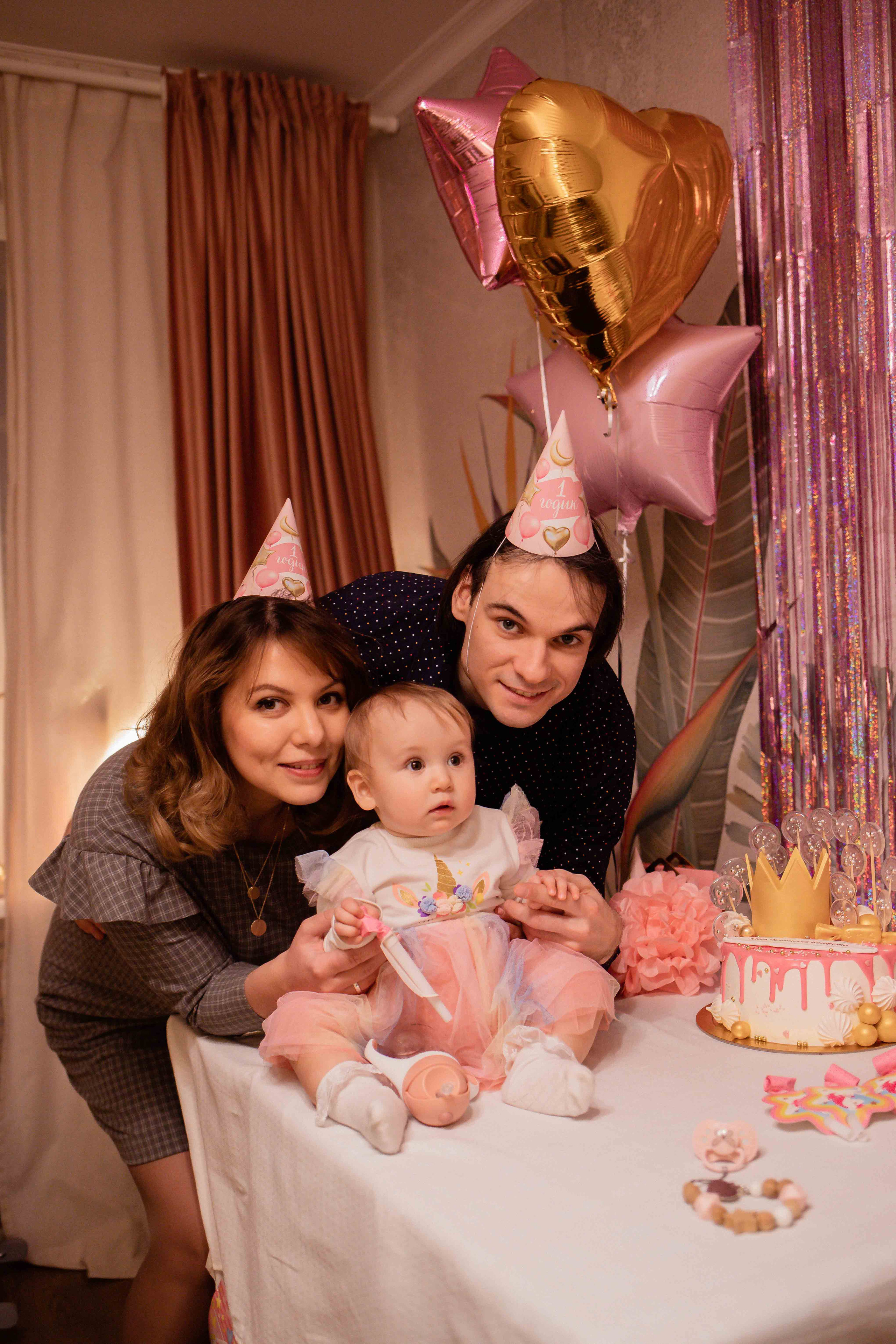 Первый день рождения дома. Семейный фотограф в Москве