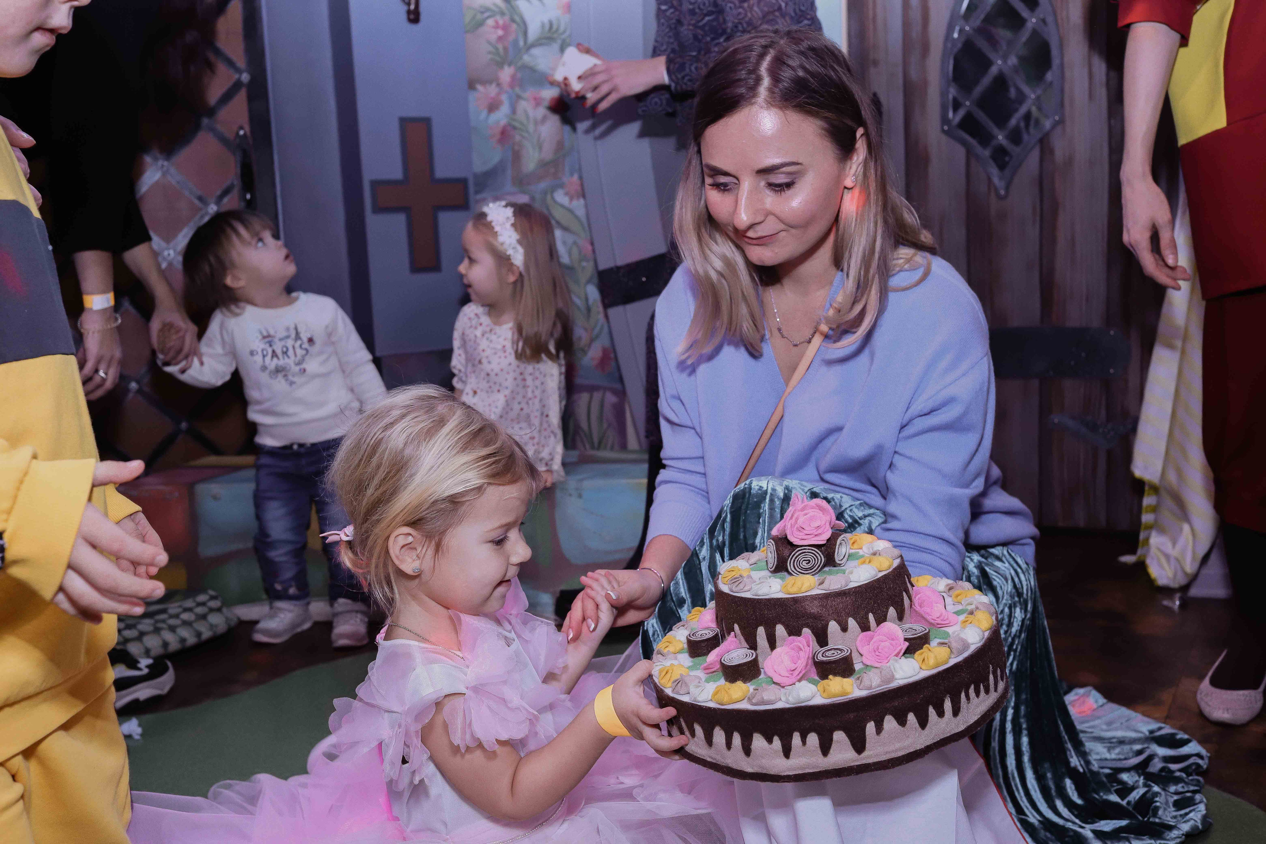 В гостях у сказки. Лиоре 3 года. Семейный фотограф в Москве