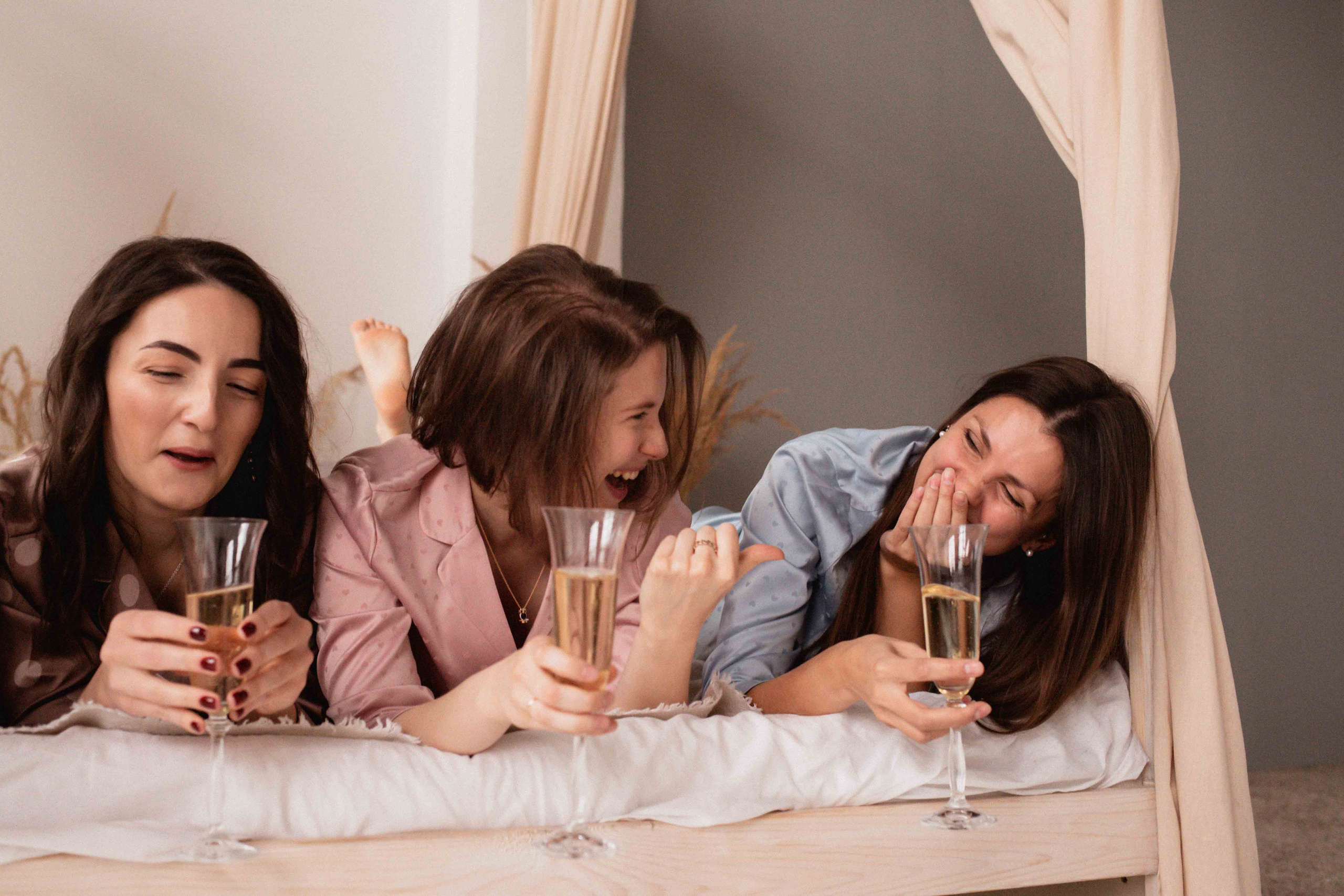 Пижамный девичник по-английски. Семейный фотограф в Москве