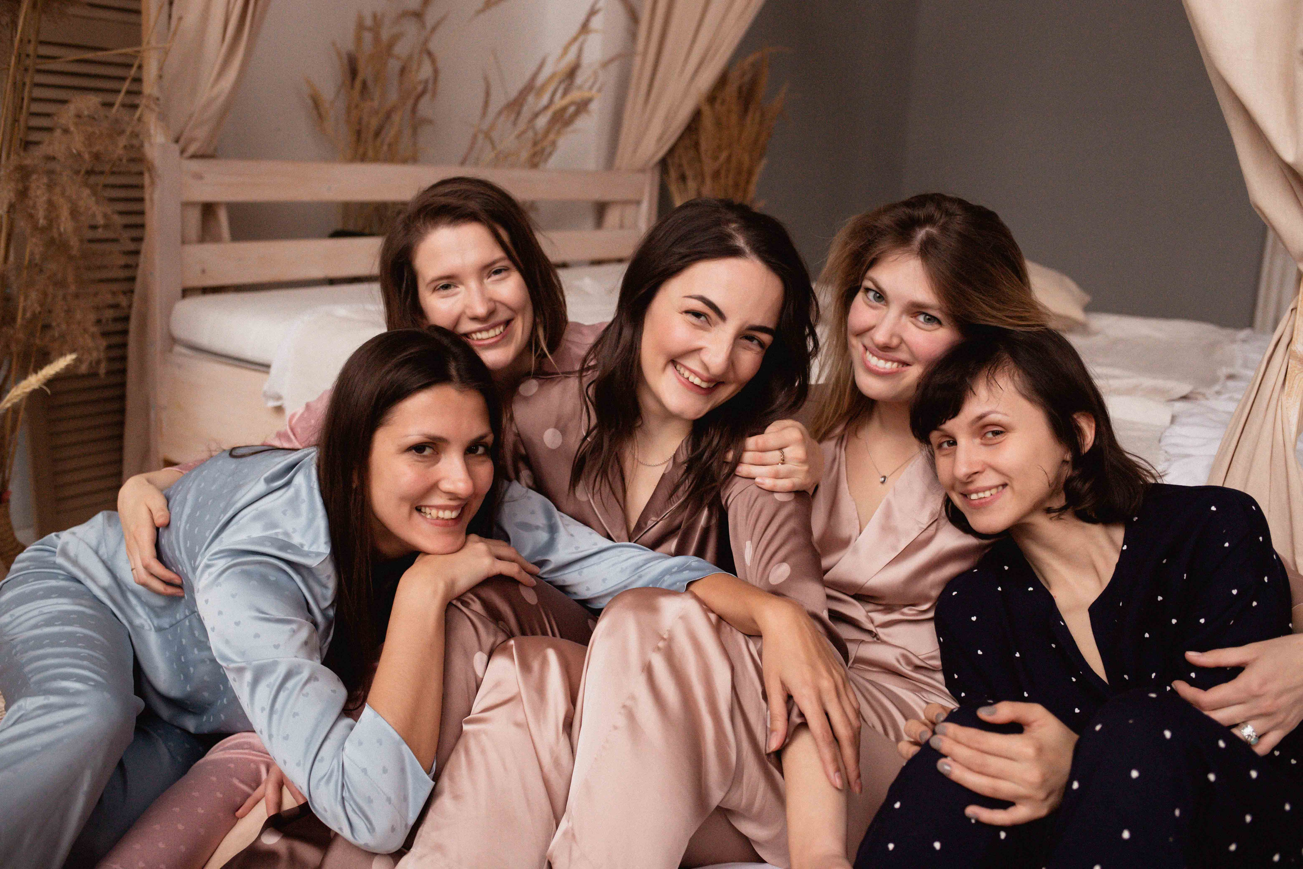 Пижамный девичник по-английски. Семейный фотограф в Москве