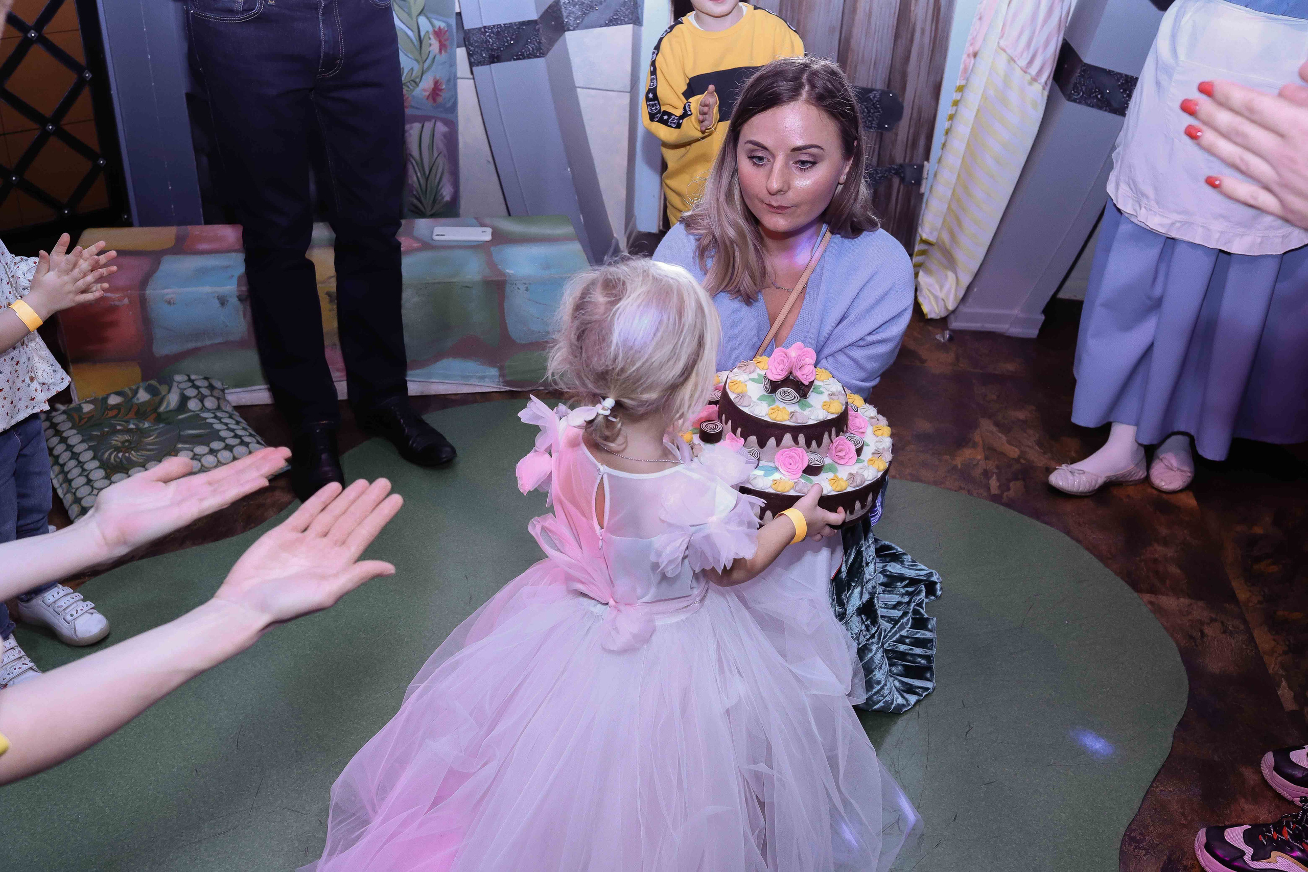 В гостях у сказки. Лиоре 3 года. Семейный фотограф в Москве