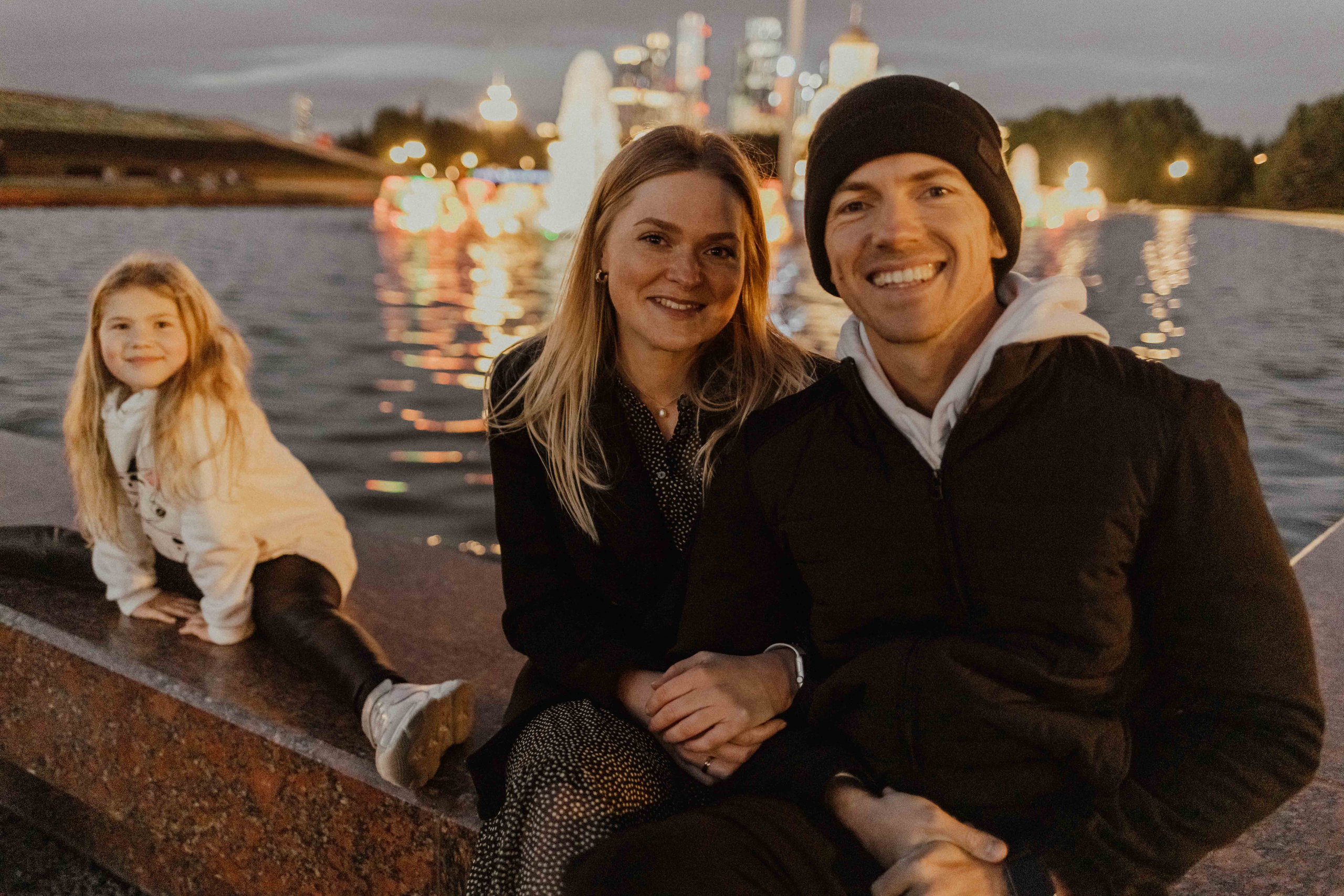 Надежда, Дмитрий и Ева. Семейный фотограф в Москве