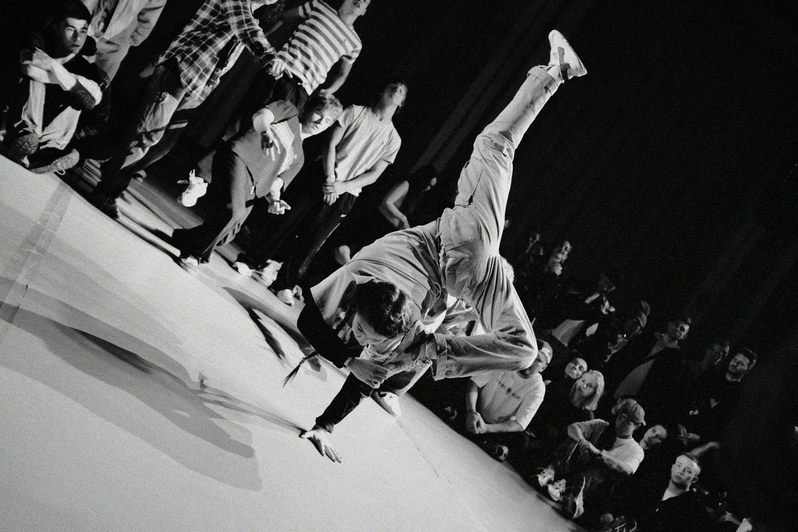 Танец. Аня белка — художница и фотограф