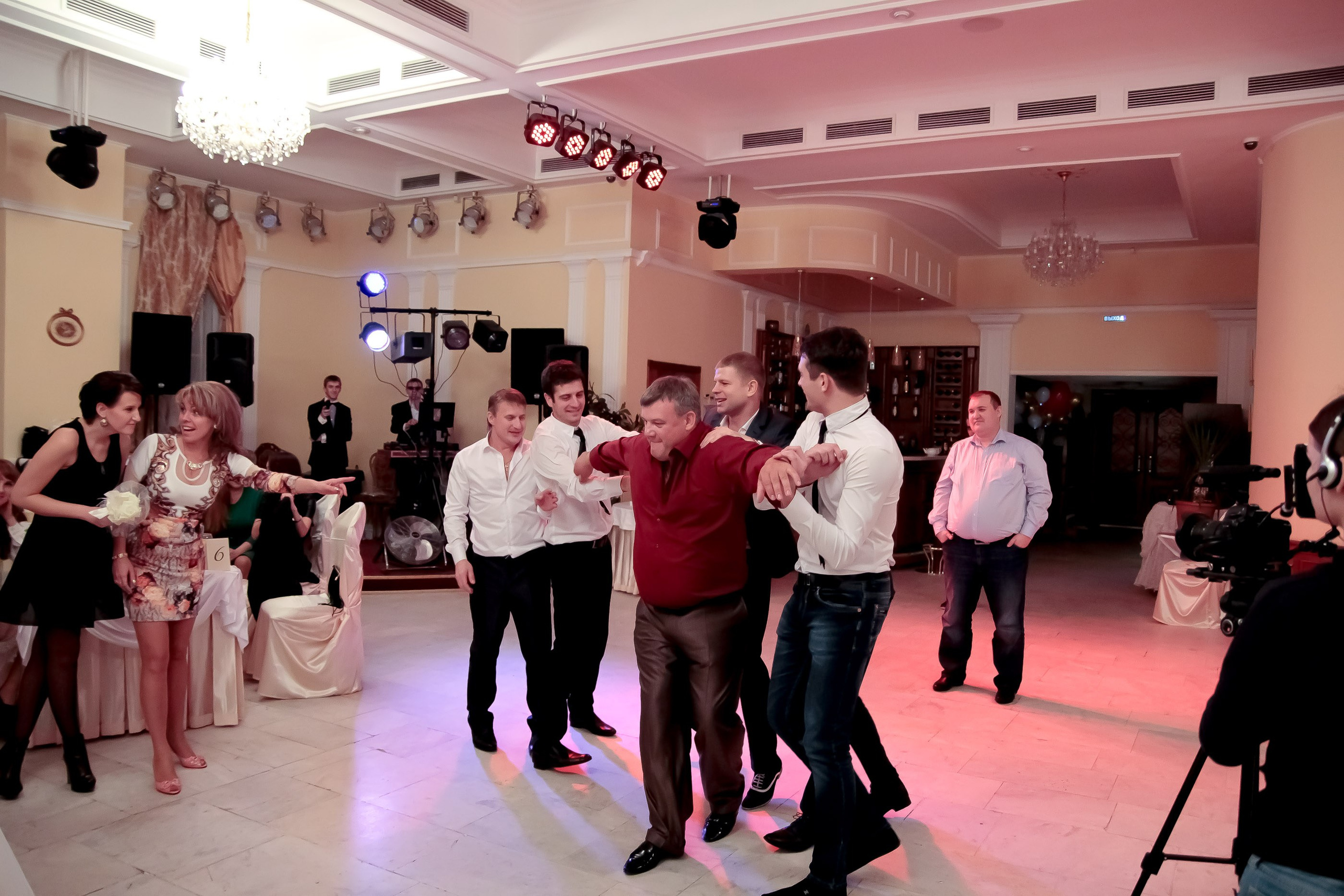 Банкет/Banquet. Максим Матвийченко и Виктория Басова профессионалы своего дела