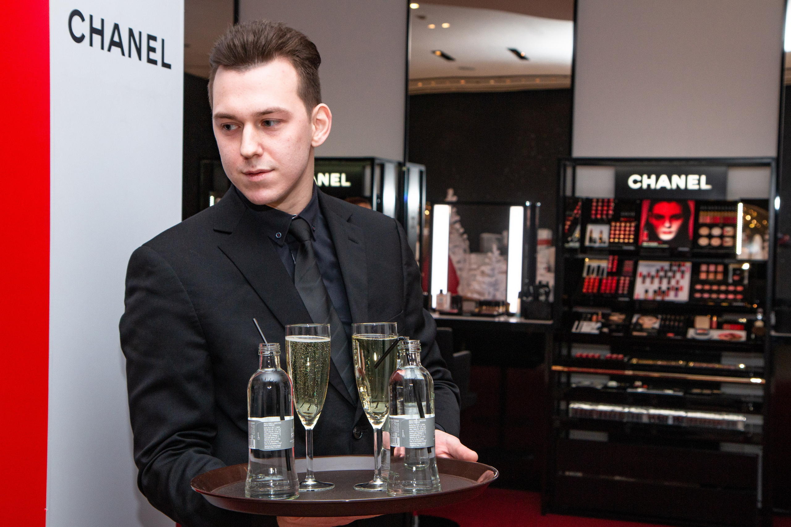 Chanel Екатеринбург. Предметный и репортажный фотограф Алексей Кротов