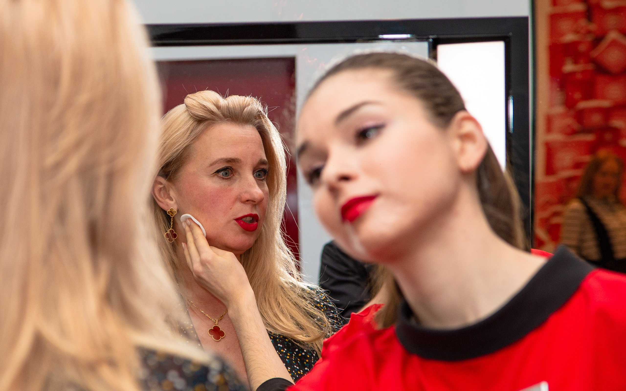 Chanel Екатеринбург. Предметный и репортажный фотограф Алексей Кротов