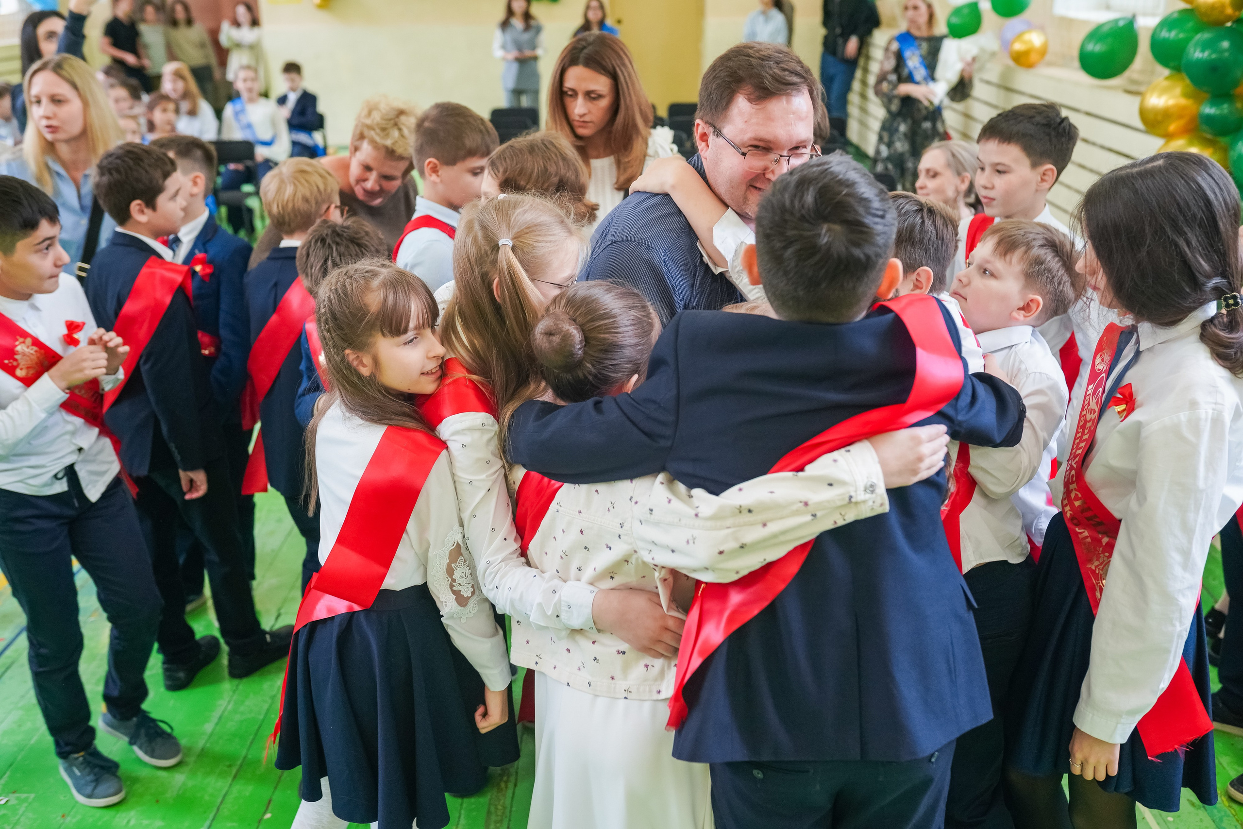 Выпускной 4 класс. Школьные альбомы и альбомы для детского сада. Юлия Осипова. Москва