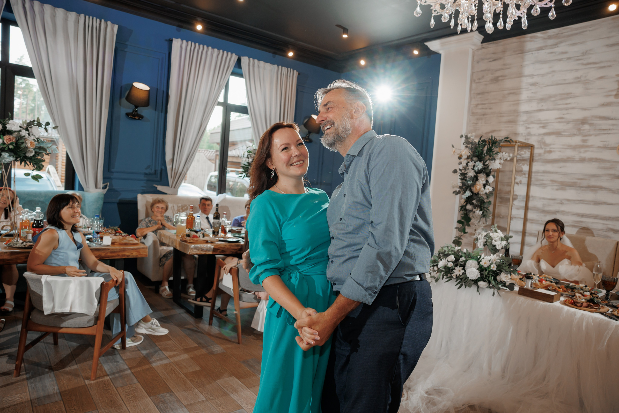 Полина и Дмитрий, загородный клуб «Барин», ЗАГС в г. Пушкино. Свадебный и репортажный фотограф (Москва, Королев и другие)