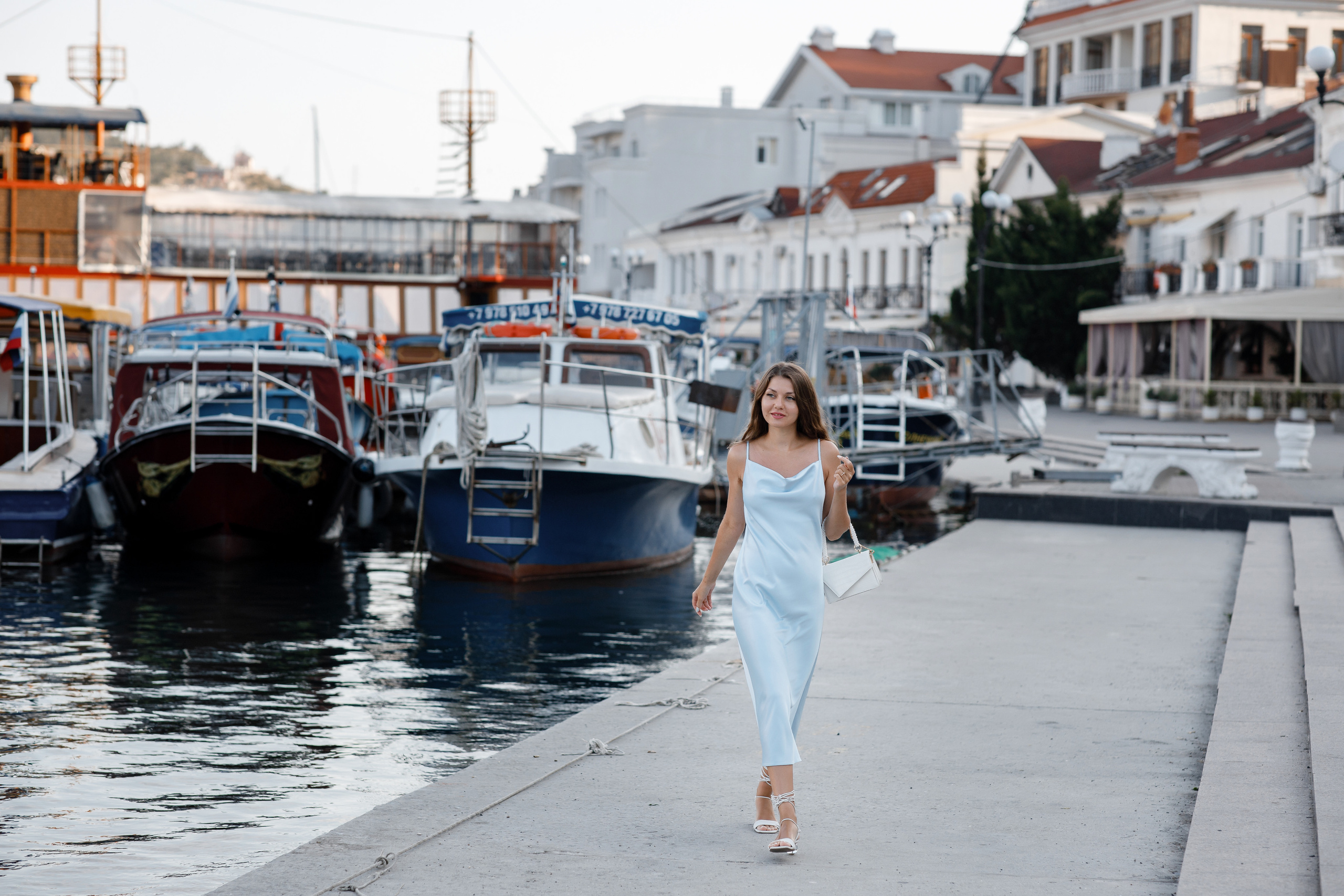 Балаклава на рассвете. Анонс лавстори Арины и Александра. Свадебный фотограф в Крыму и Севастополе Ольга Баскакова