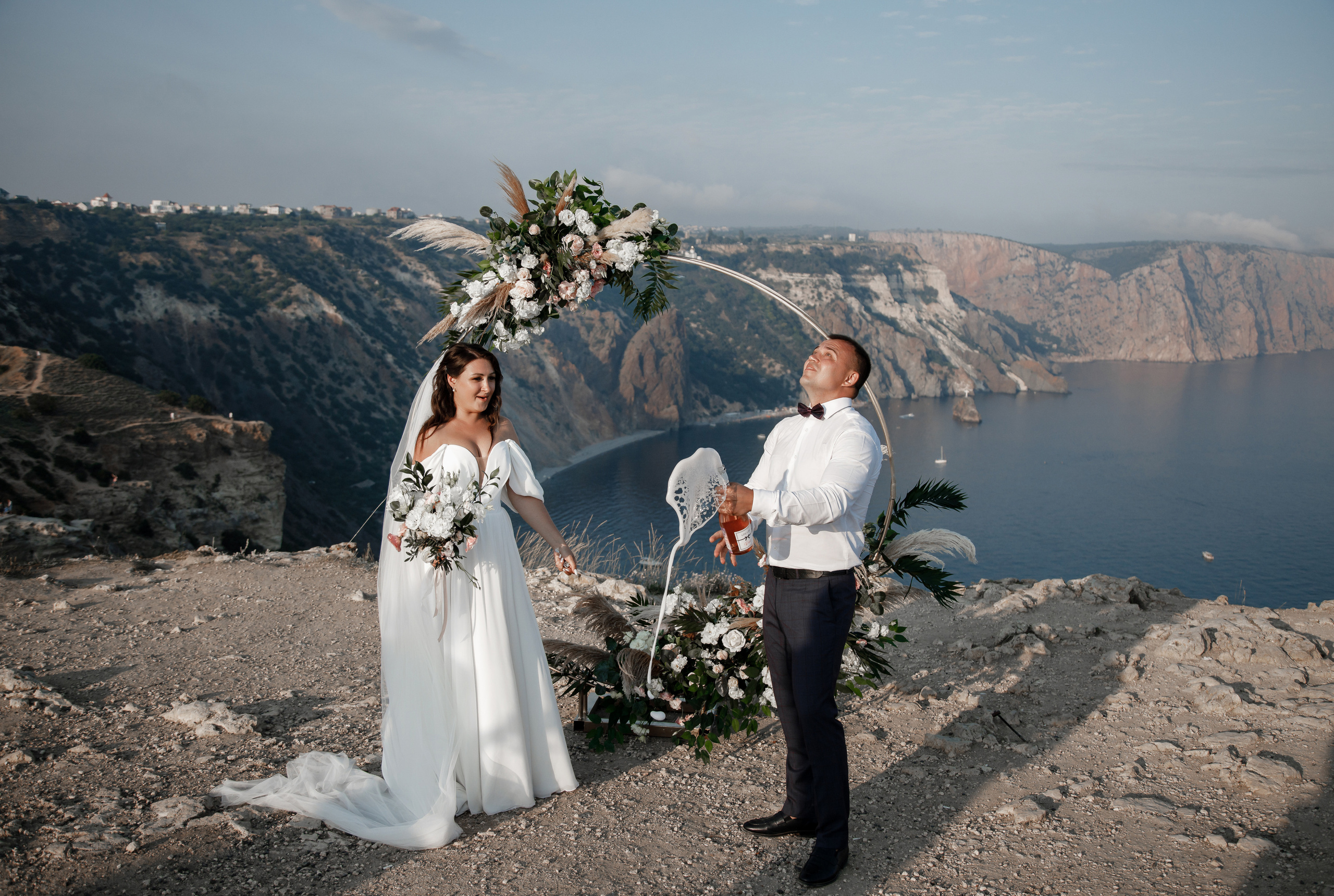 Анонс свадьбы Алексея и Юли. Свадебный фотограф в Крыму и Севастополе Ольга Баскакова