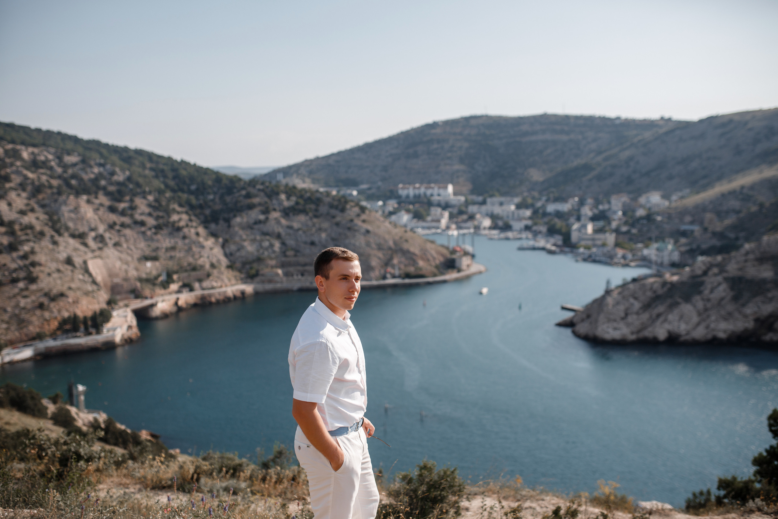 Балаклава на рассвете. Анонс лавстори Арины и Александра. Свадебный фотограф в Крыму и Севастополе Ольга Баскакова