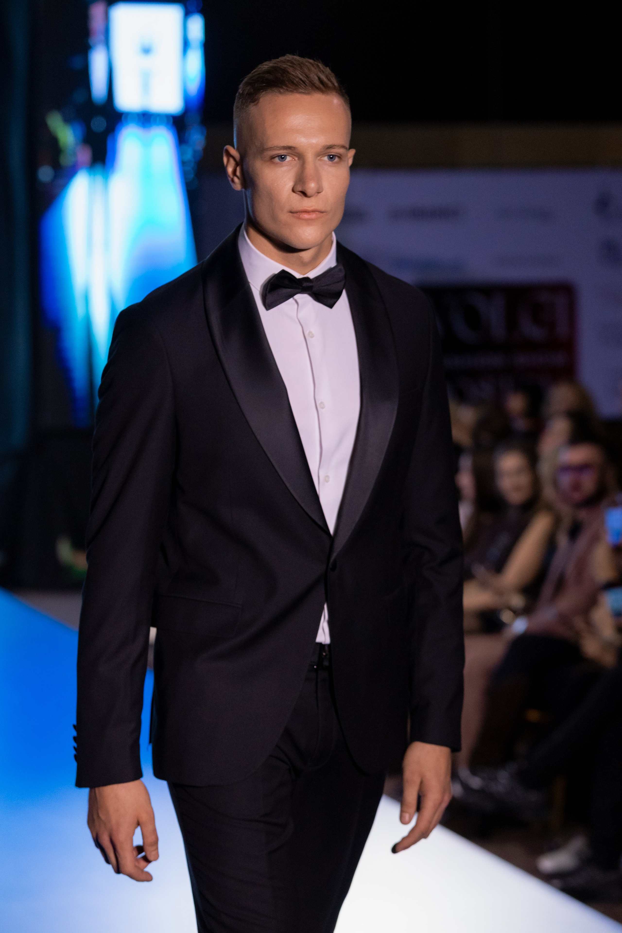 Подиум Volga Fashion Show 2025 в Ростове-на-Дону. Фотограф в Ростов-на-Дону Виктория Савчук