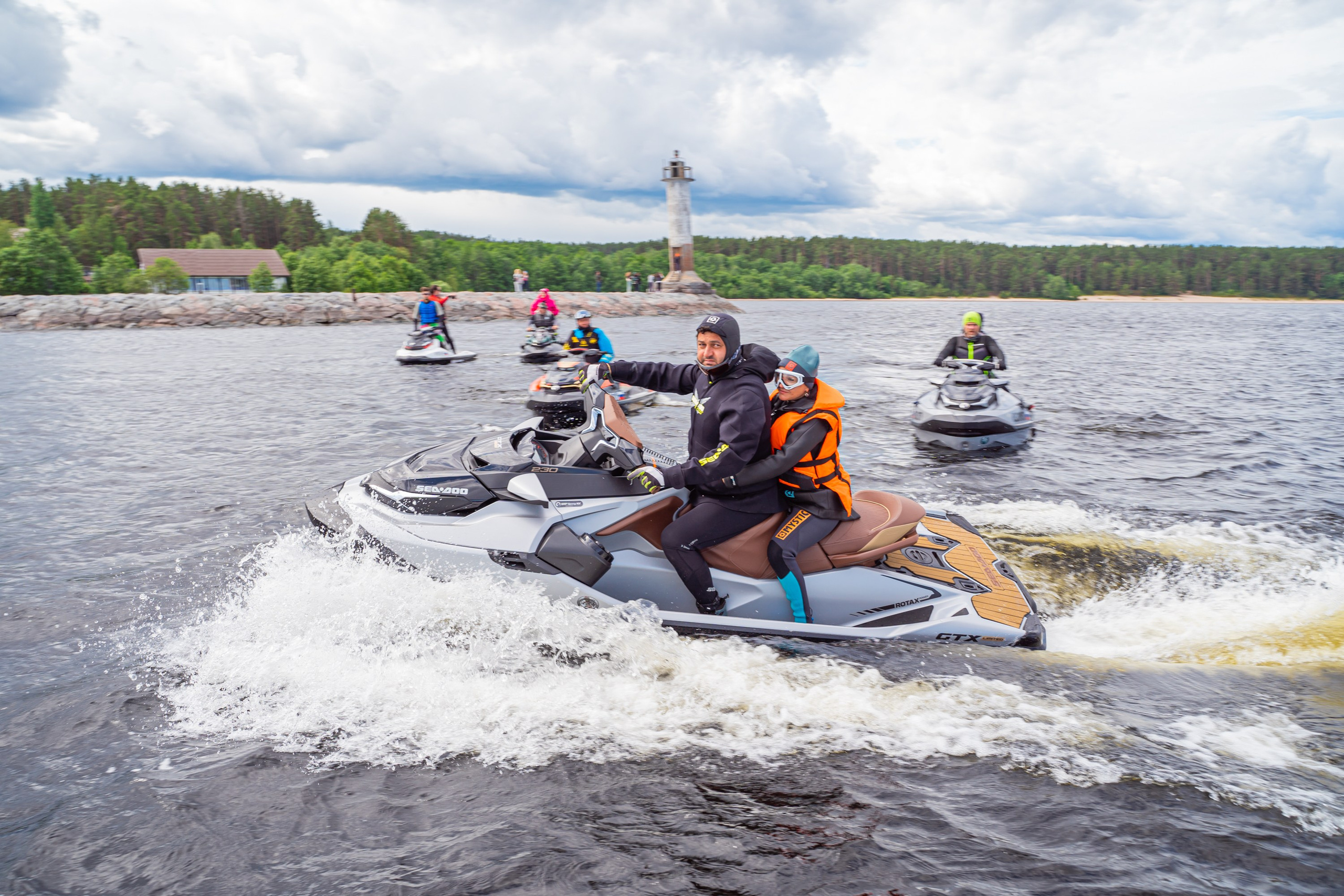 Гидровыезд в Коневский мужской монастырь. Свадебный, семейный, портретный, репортажный фотограф в Санкт-Петербурге