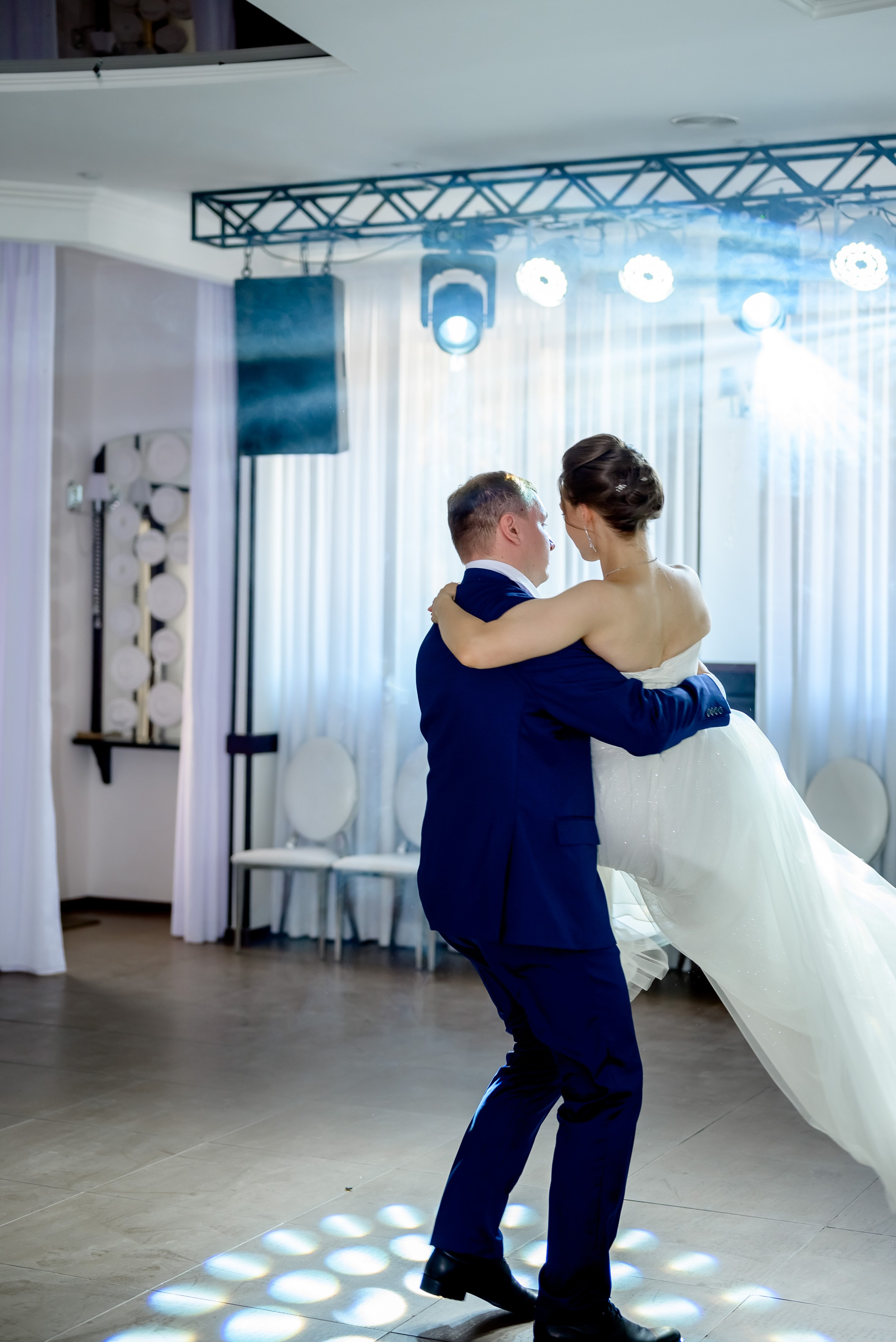 Банкетная часть. Юлия Басня семейный и свадебный фотограф в Донецке