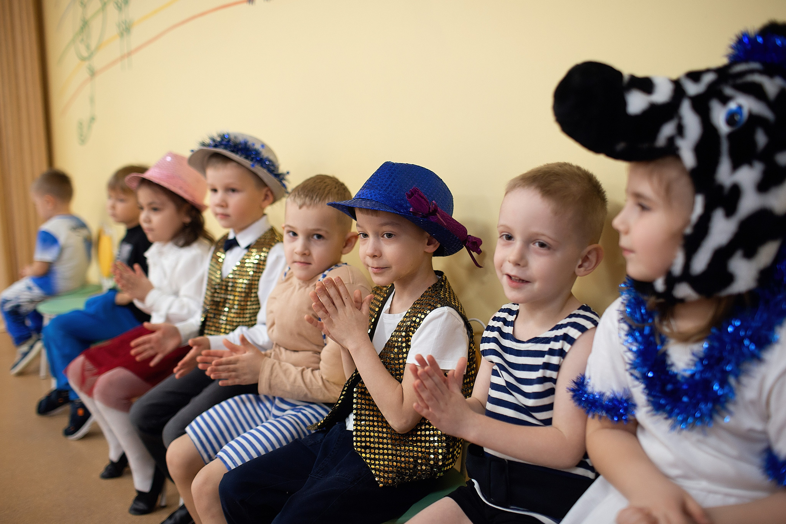 Утренник_"Веселый балаганчик» 2024. Семейный фотограф в Санкт-Петербурге