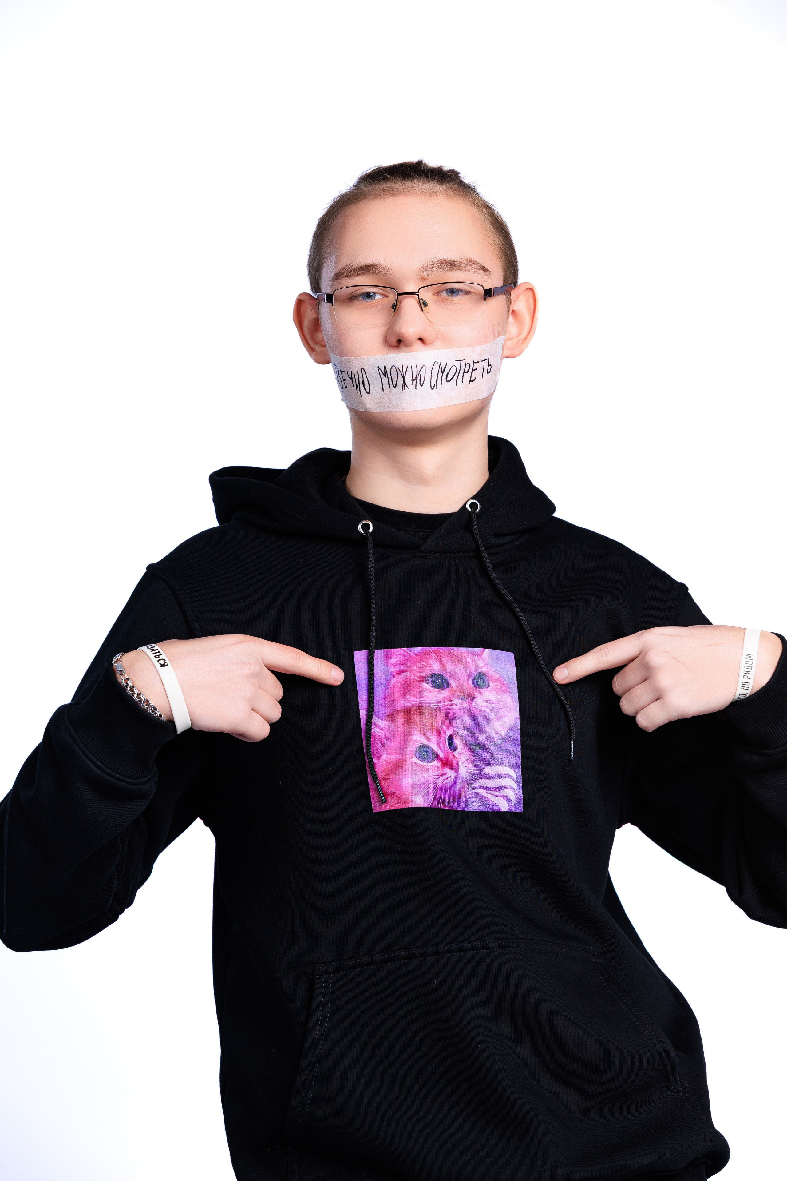 Смотреть фотки в фотостудии. Выпускные альбомы Геленджик, Новороссийск, Краснодар, Туапсе