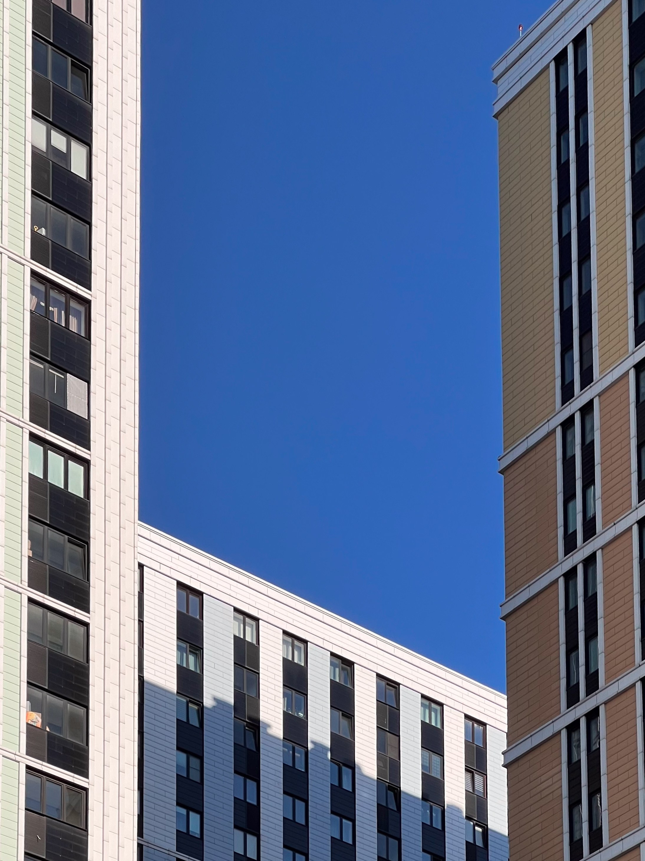 Архитектурная фотография. Бьюти- и портретный фотограф в Москве Полли Максимова. Создаю съёмки и делаю ретушь для брендов косметики и рекламы