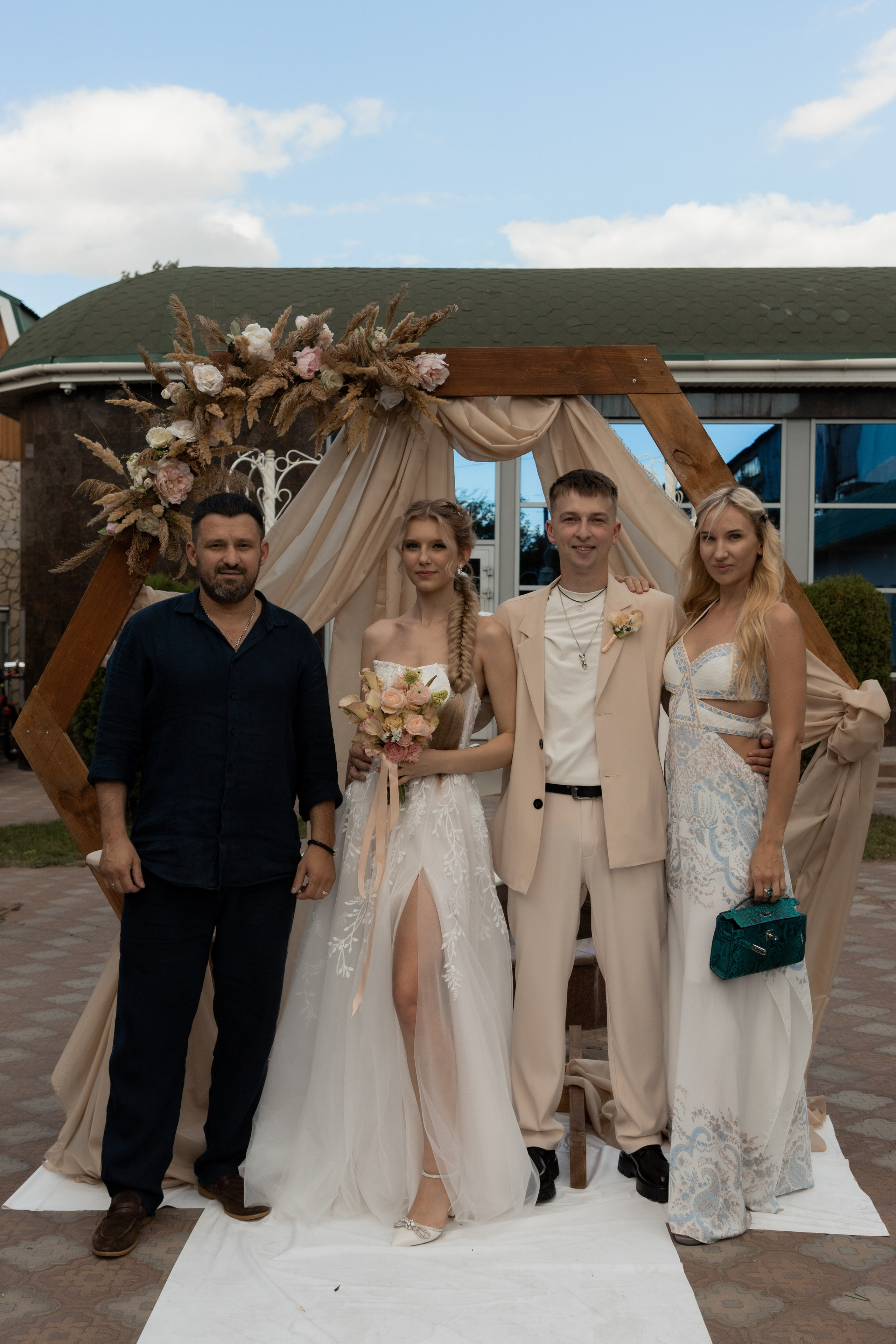 Роман и Александра (банкет). Свадебный фотограф Ангелина Сунгатулина | Саратов | Балаково | Вольск