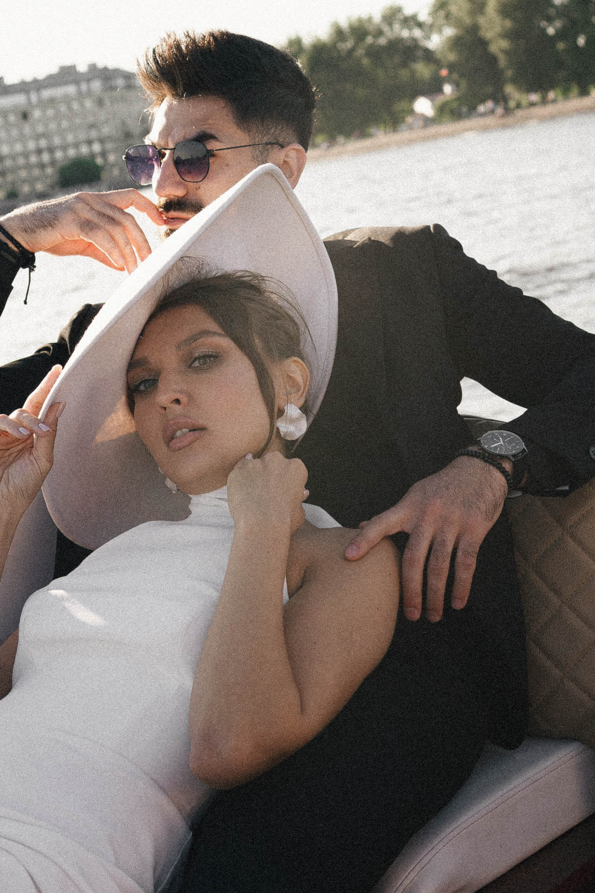 СВАДЕНБНАЯ СЬЕМКА НА КАТЕРЕ ПО КАНАЛАМ САНКТ-ПЕТЕРБУРГА И В АКВАТОРИИ НЕВЫ. Профессиональный фотограф, Санкт-Петербург — Виктория Богомолова