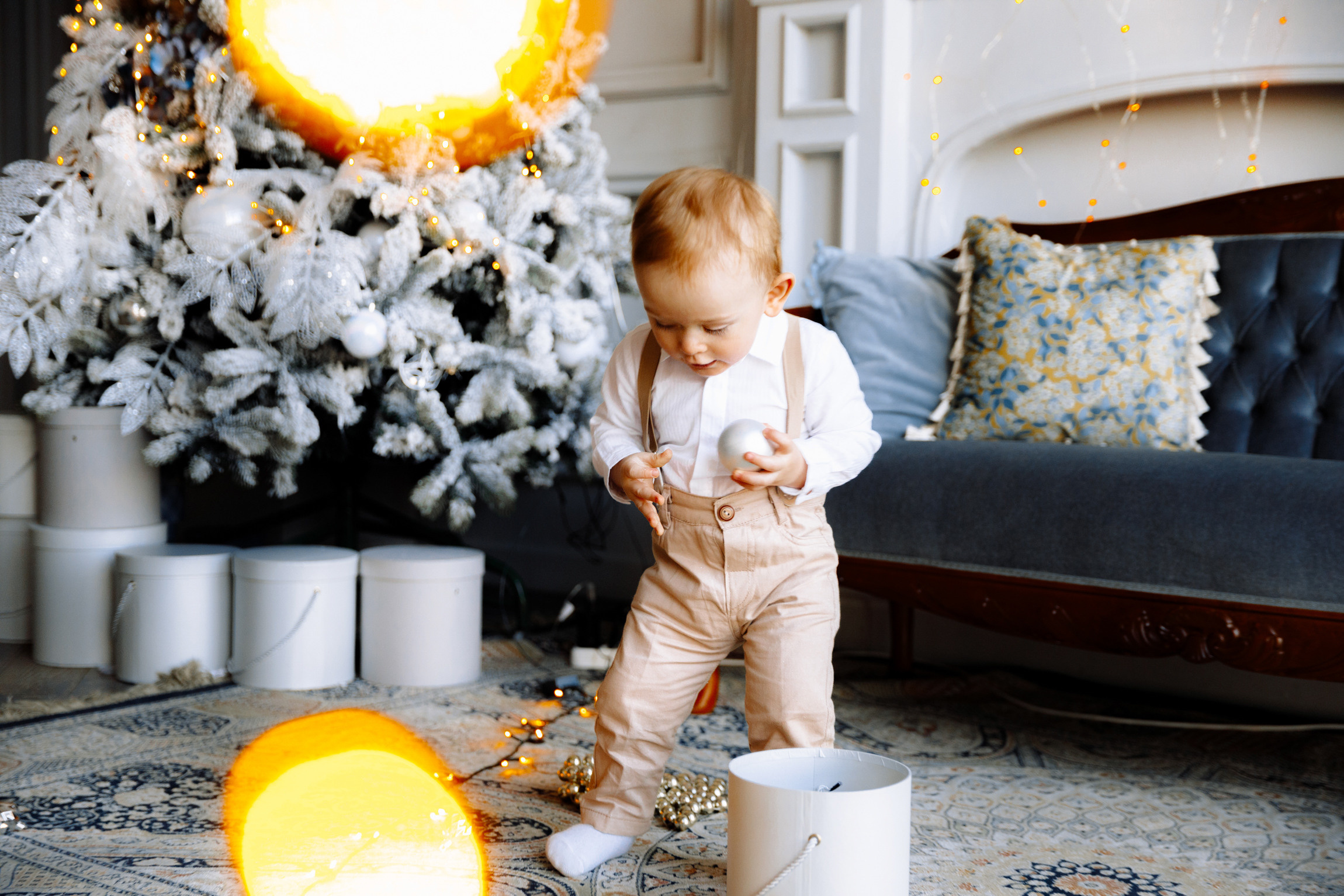 Новогодняя семейная фотосессия в студии NAKED SKY