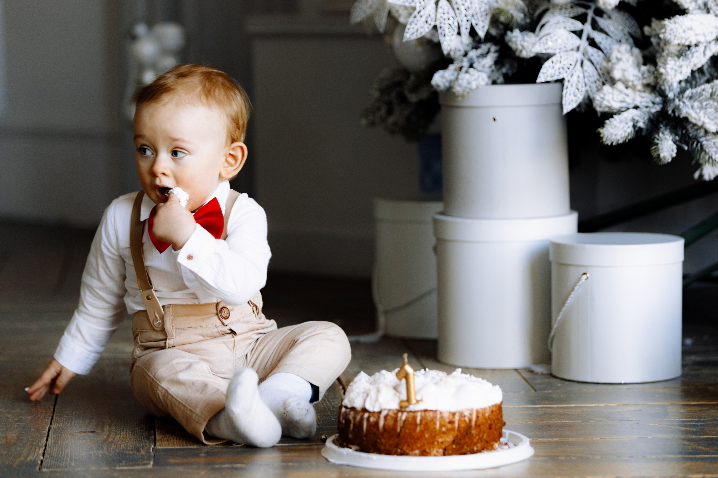 Новогодняя семейная фотосессия в студии NAKED SKY