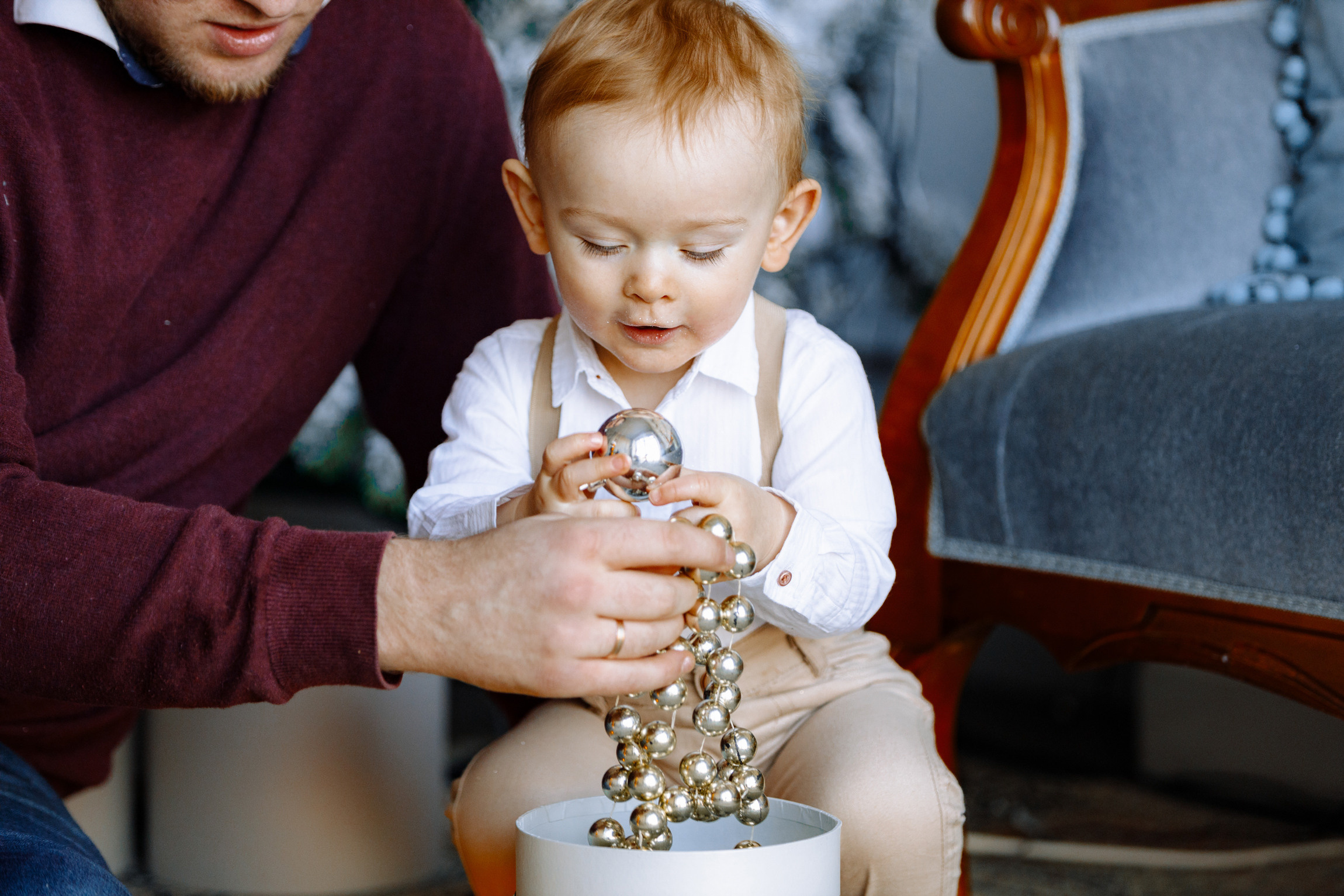Новогодняя семейная фотосессия в студии NAKED SKY