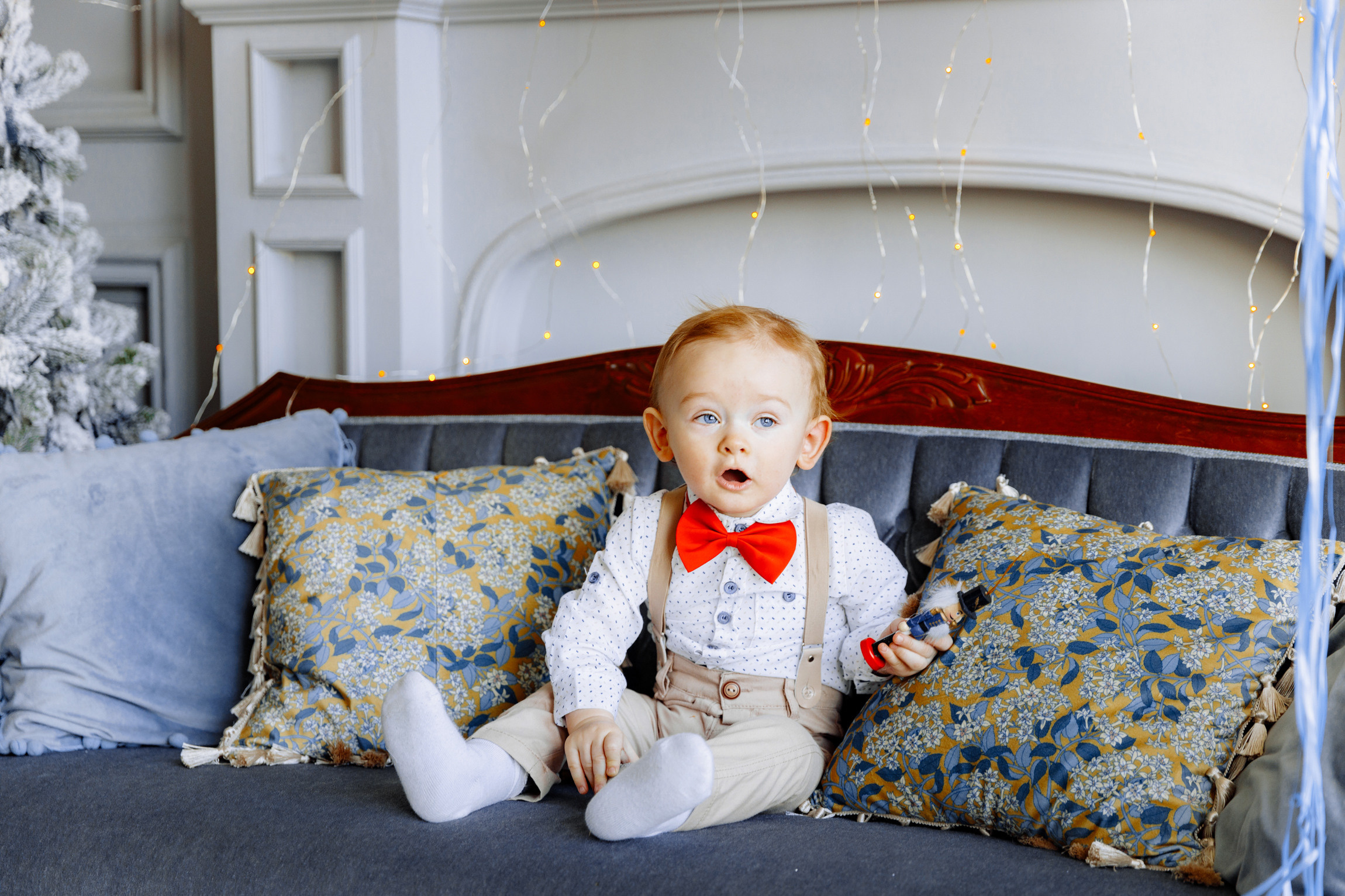 Новогодняя семейная фотосессия в студии NAKED SKY