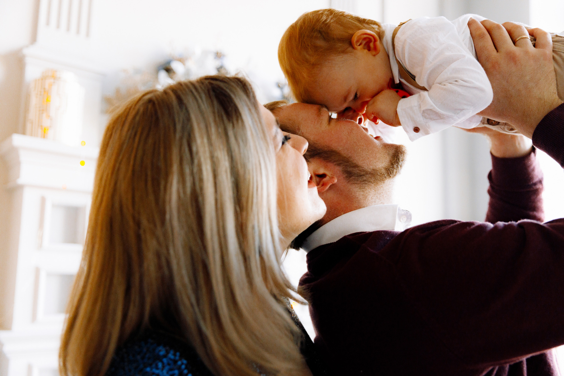 Новогодняя семейная фотосессия в студии NAKED SKY