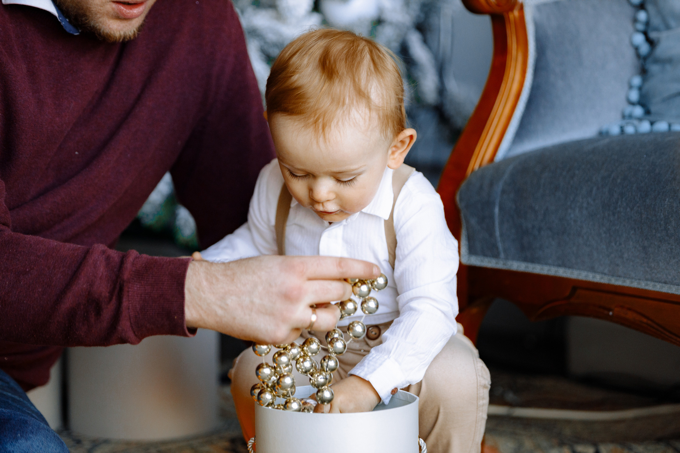 Новогодняя семейная фотосессия в студии NAKED SKY